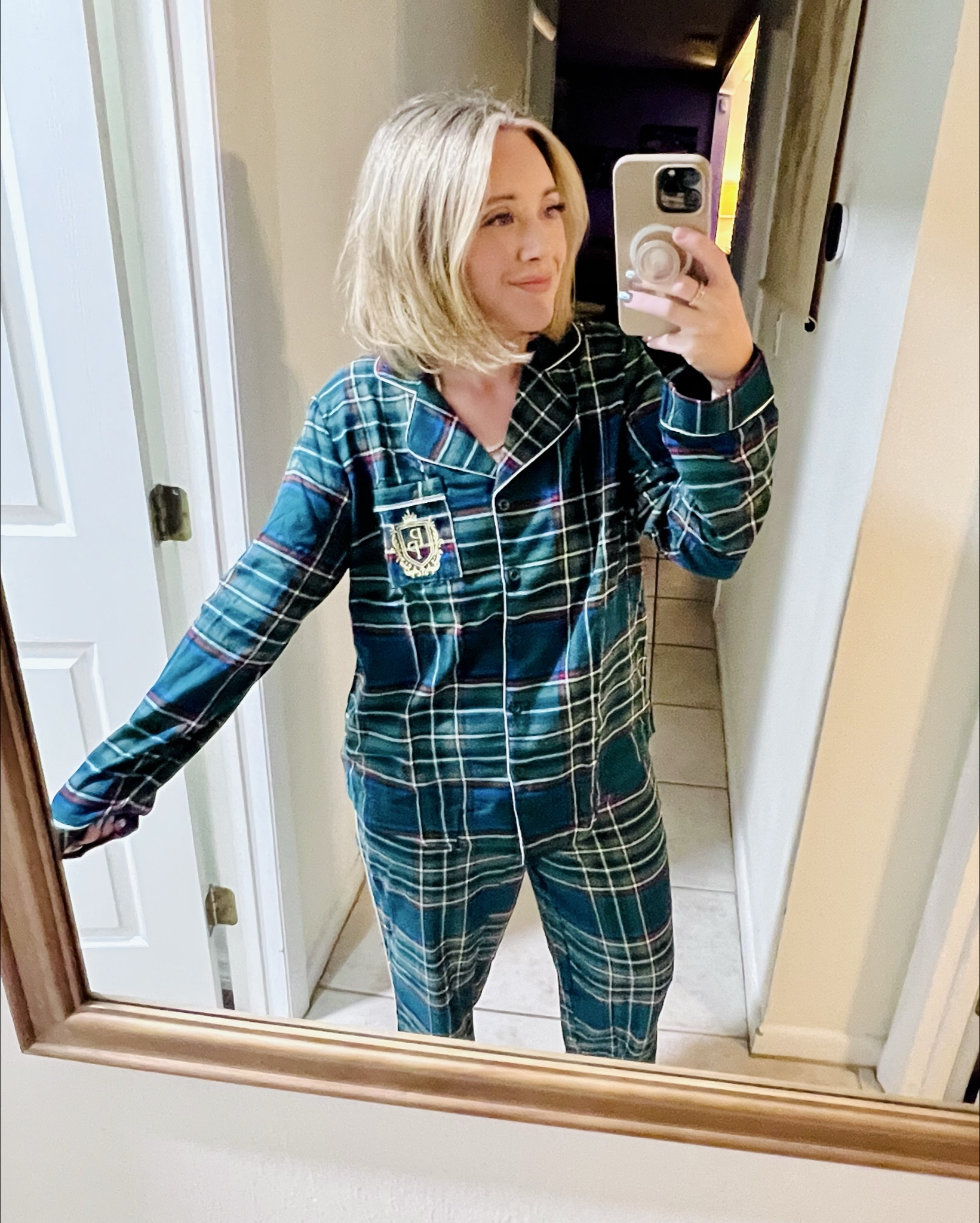 The best Tartan Christmas pajamas this season 🥰🌲
I got these matching for my hubby and I.
I’m wearing a size medium. 