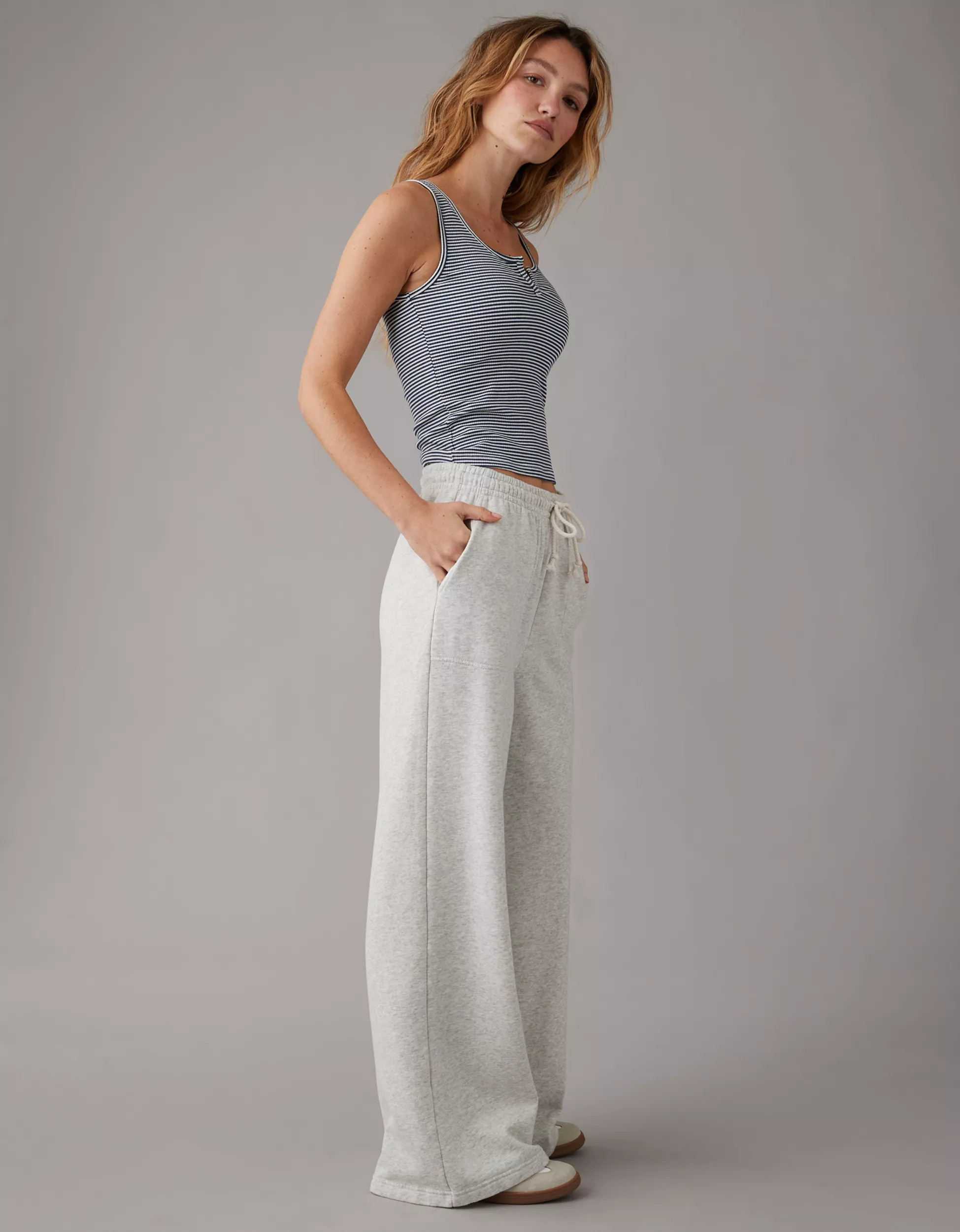 AE High-Waisted Baggy Wide-Leg Sweatpant | American Eagle Outfitters (US & CA)