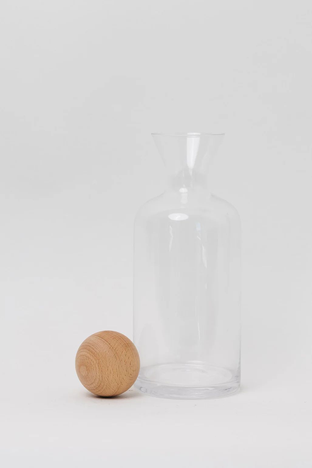 Rillo Glass Decanter | THELIFESTYLEDCO