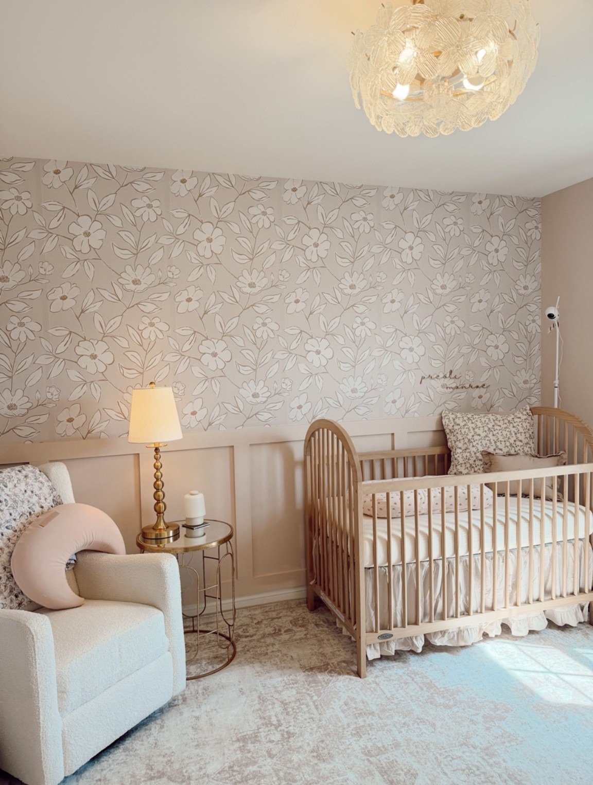The cutest baby girl nursery 💓✨🌸

#LTKHome #LTKBaby #LTKKids