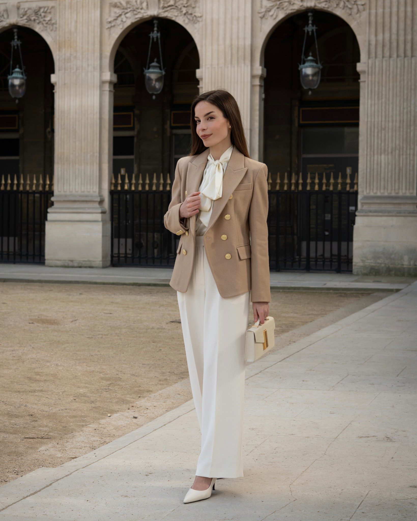 The perfect look for a spring day in Paris 🤍