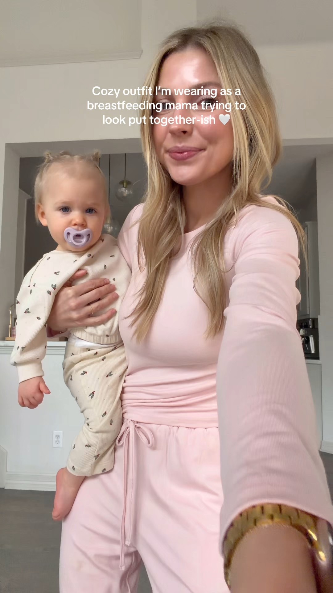 Cozy lounge set!! Nursing friendly. Size S.