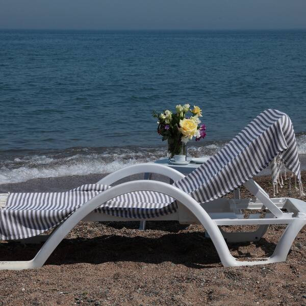 Authentic Pestemal Fouta Graphite Grey Turkish Cotton Bath/ Beach Towel - Graphite | Bed Bath & Beyond