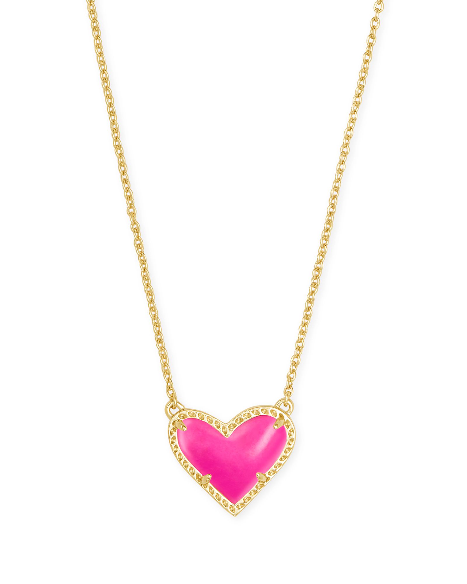 Ari Heart Gold Short Pendant Necklace in Magenta Magnesite | Kendra Scott