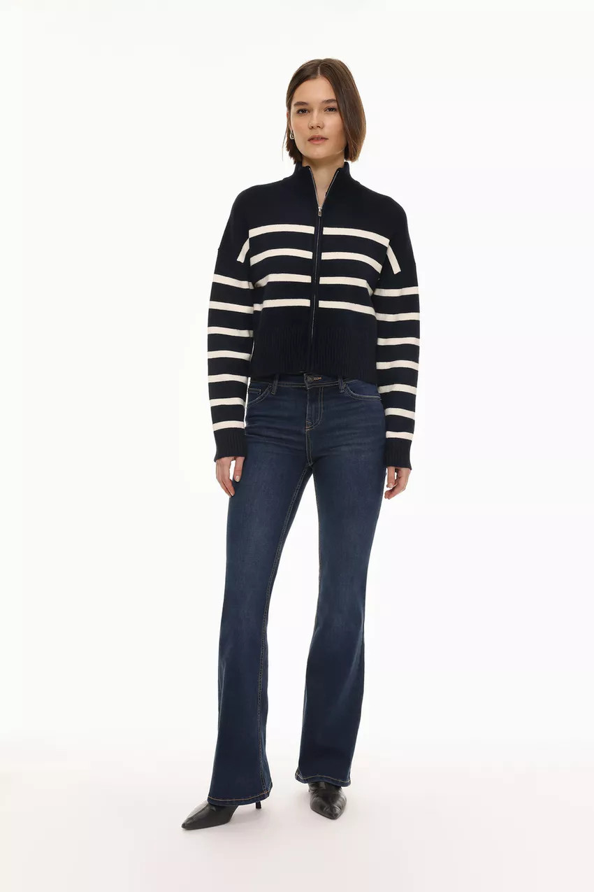 Flared jeans - Shirts - CLOTHING - Woman - | Lefties  Spain (Canary Islands) | Lefties ES