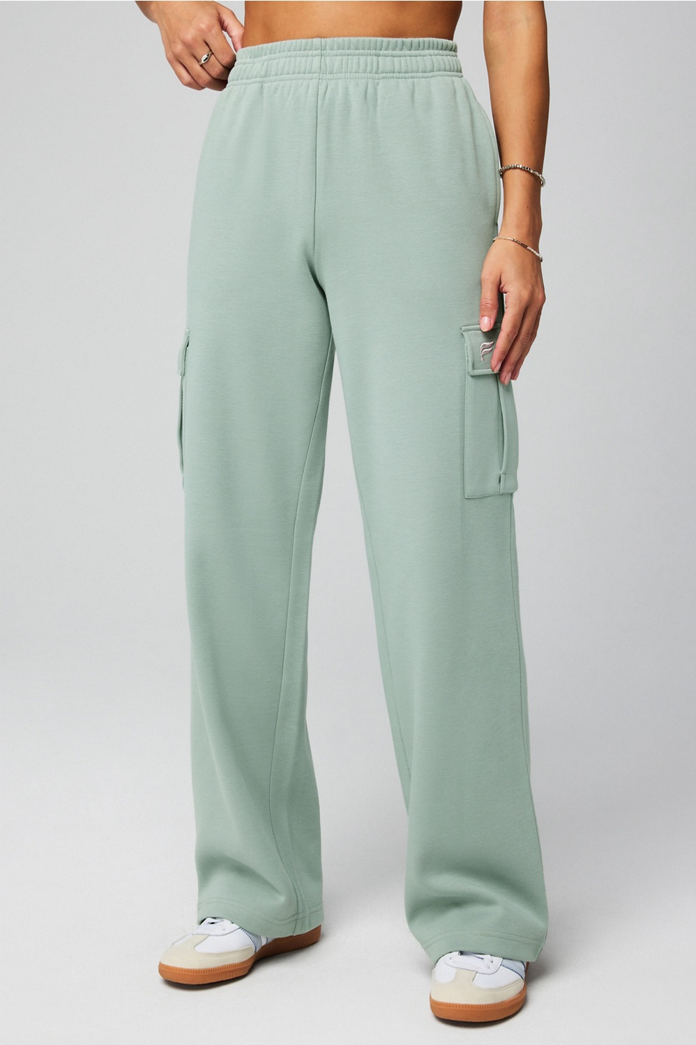 Cozy Fleece Wide Leg Cargo Sweatpant | Fabletics