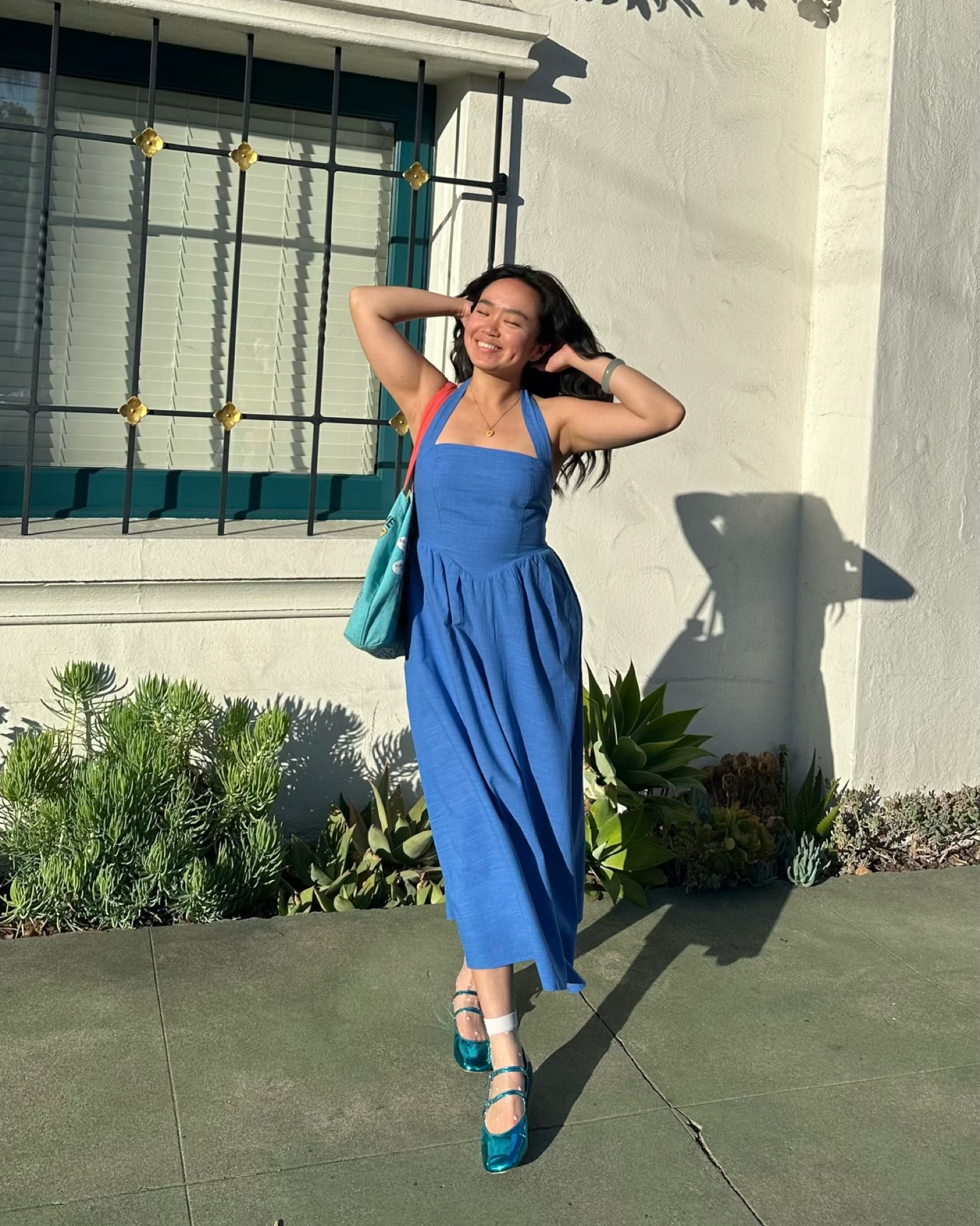 Siri play blue by Billie eilish 💙