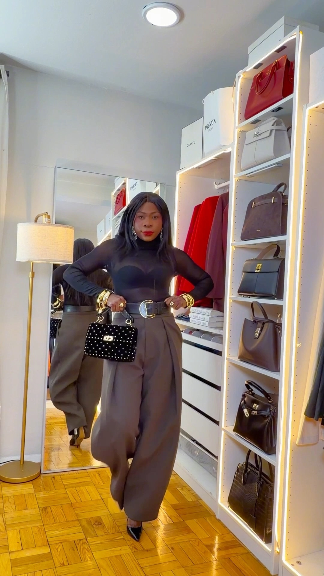 1 Pant, 5 Holiday Outfits ✨
This Zara pant is THAT girl! classic, versatile, and perfect for the festive season. I styled it 5 different ways using only pieces from my own wardrobe to show how far one good pant can really go.

Which look is your favorite? 👇🏾

#LTKFindsUnder100 #LTKHoliday