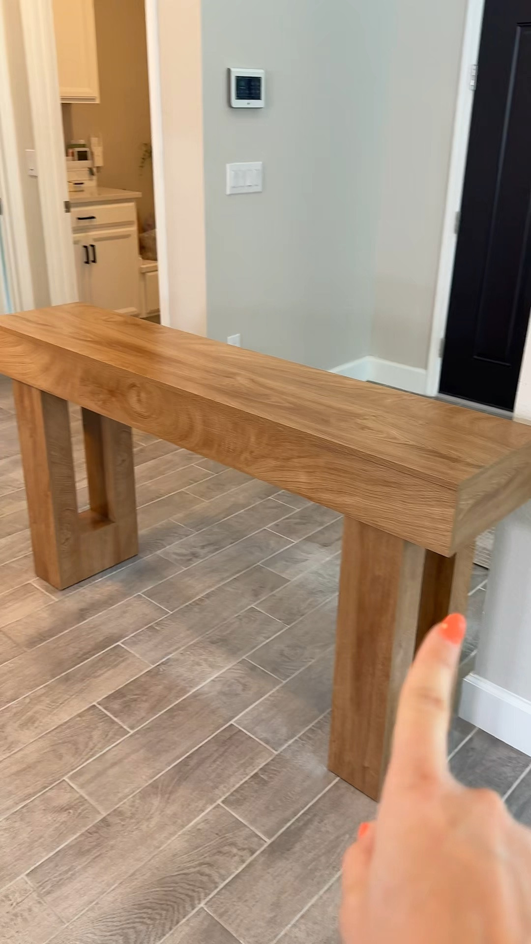 Which is your fav?! New upgraded designer looking entryway table on a budget 🏷️ 

#entrywaytable #entryway #entrywaymakeover #entrywayinspo

#LTKHome