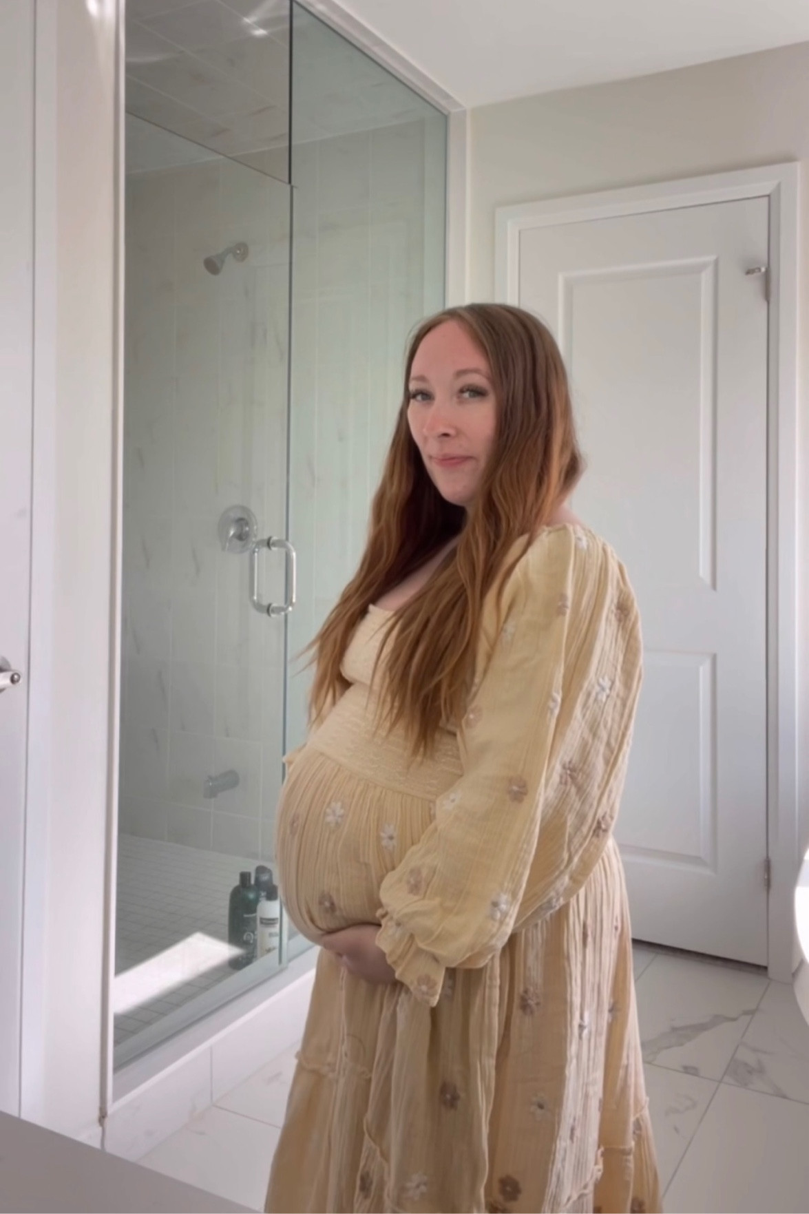 Beautiful flower dress #dress #maxidress #pregnancy #maternitydress #maternityclothing 