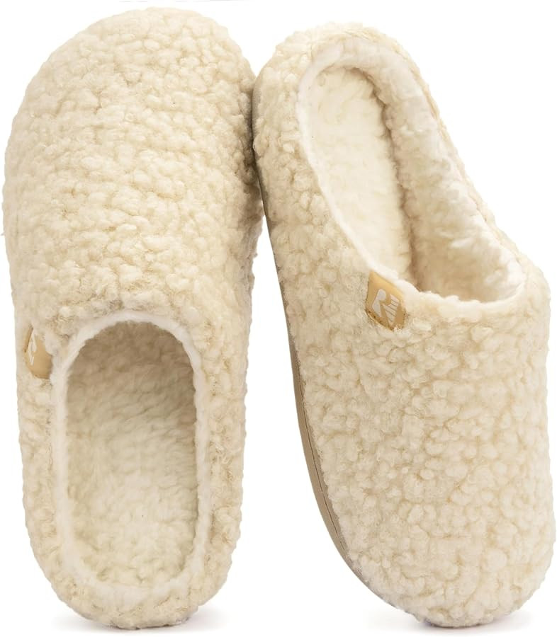 RockDove Women's Plush Retreat Sherpa Fleece Clog Slipper | Amazon (US)
