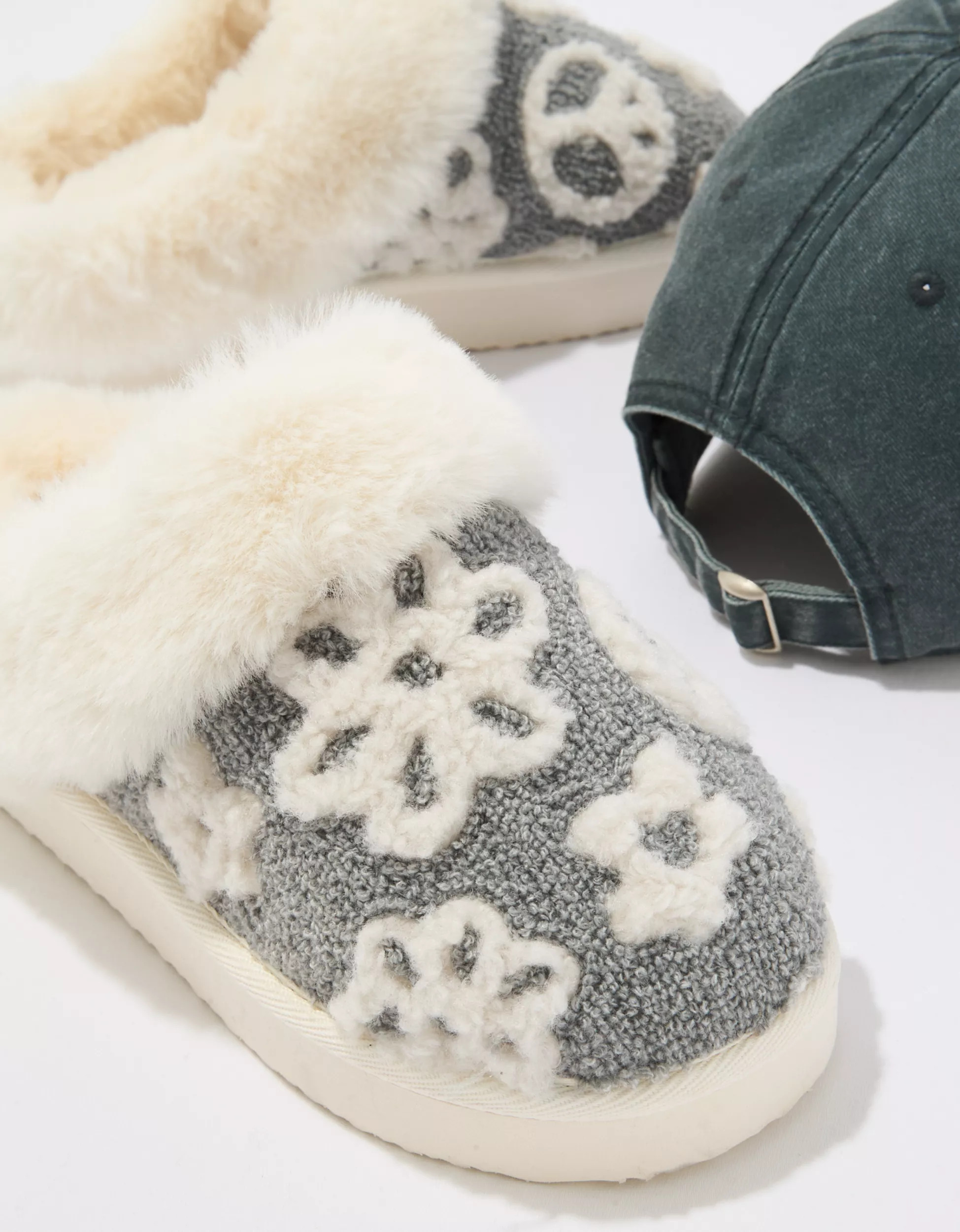 AE Quirky Floral Slipper | American Eagle Outfitters (US & CA)