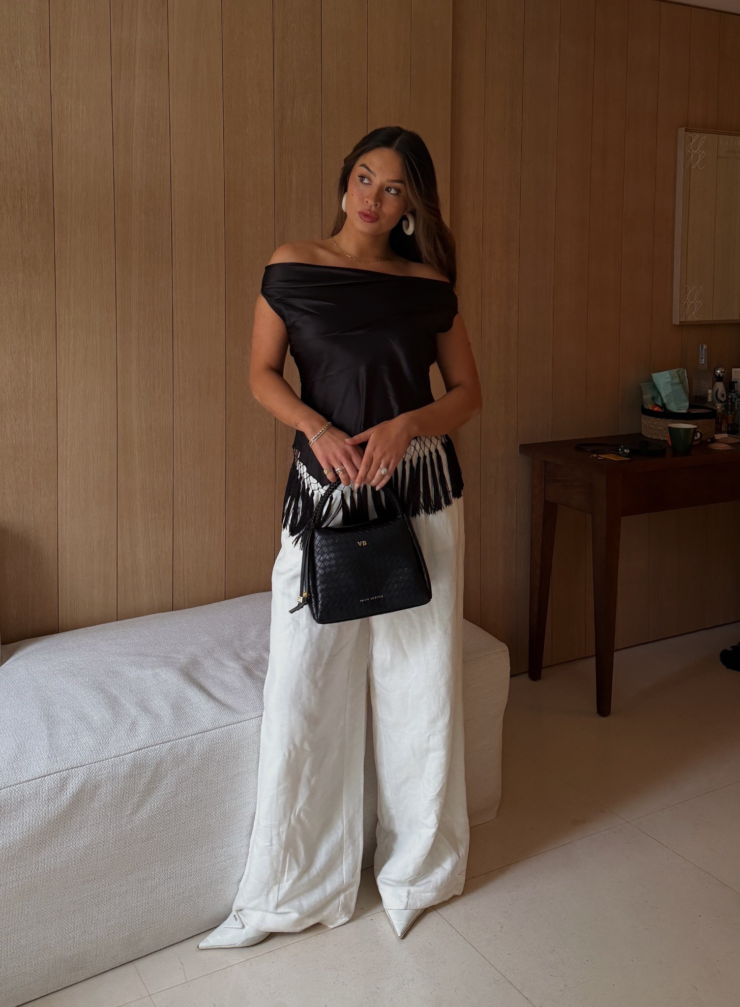 dinner look 🖤 top is Because of Alice! 
