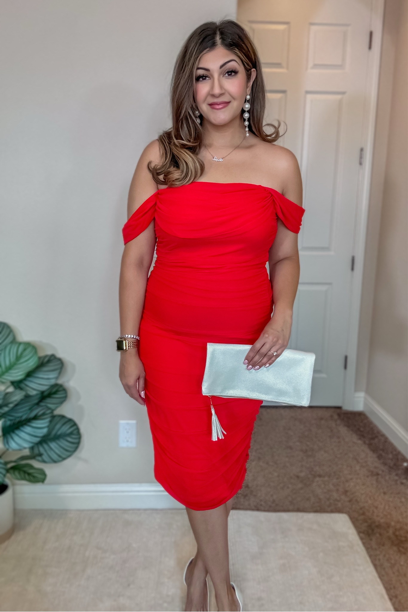Can’t believe this dress is from Amazon! Off shoulder red dress is perfect for Valentine’s Day or date night! I’m wearing a large. 

Amazon dress / Valentine’s Day outfit / date night outfit / midsize dress / sexy dress / midsize wedding guest dress / size 12 dress / size 10 dress / Amazon find 

#LTKwedding #LTKmidsize #LTKSeasonal