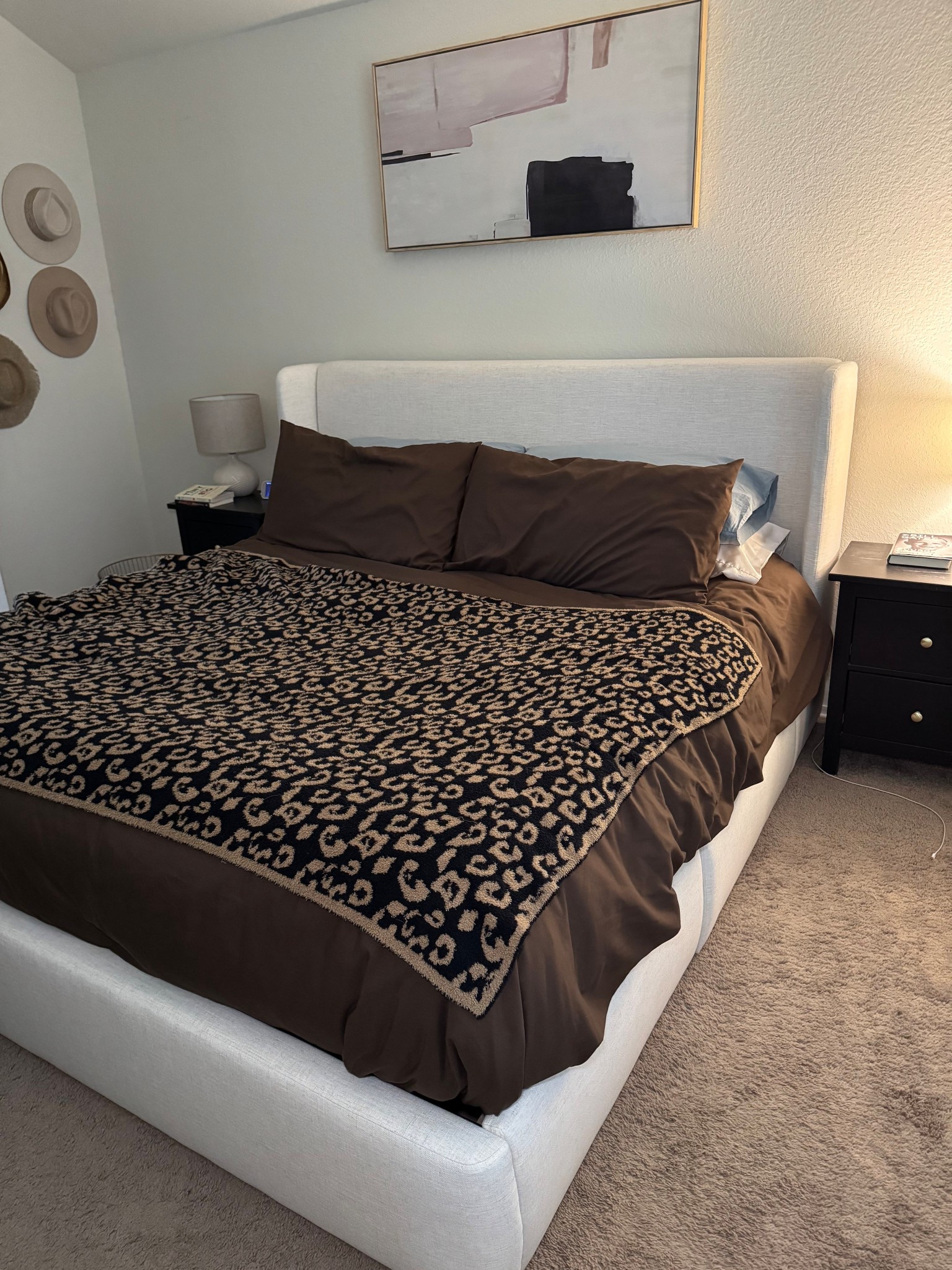 a simple but classic bed with storage drawers? Say less  

#LTKFamily #LTKStyleTip #LTKHome