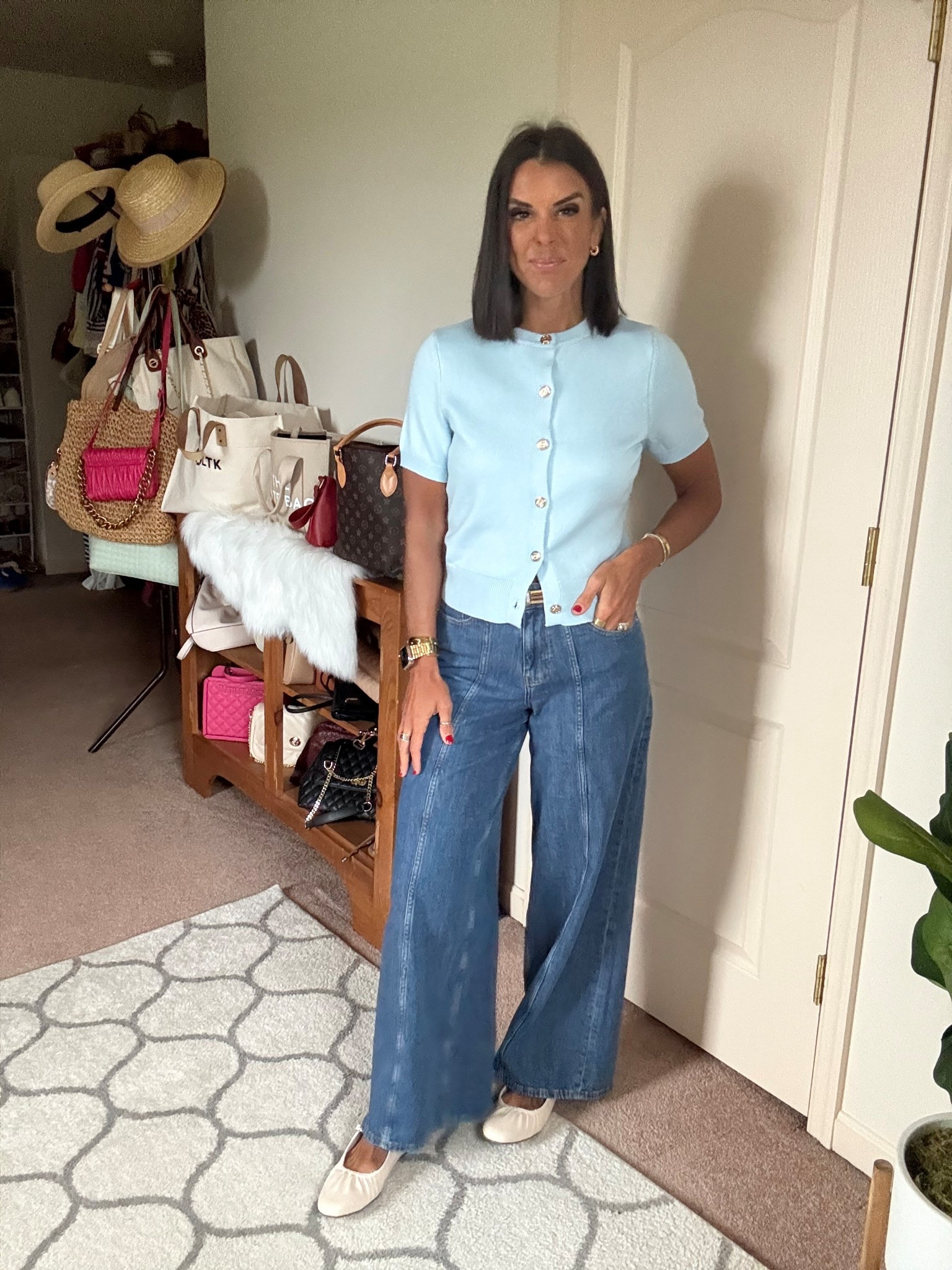 Size small in sweater Size 26 in jeans Shoes fit tts

#LTKSeasonal #LTKFindsUnder100