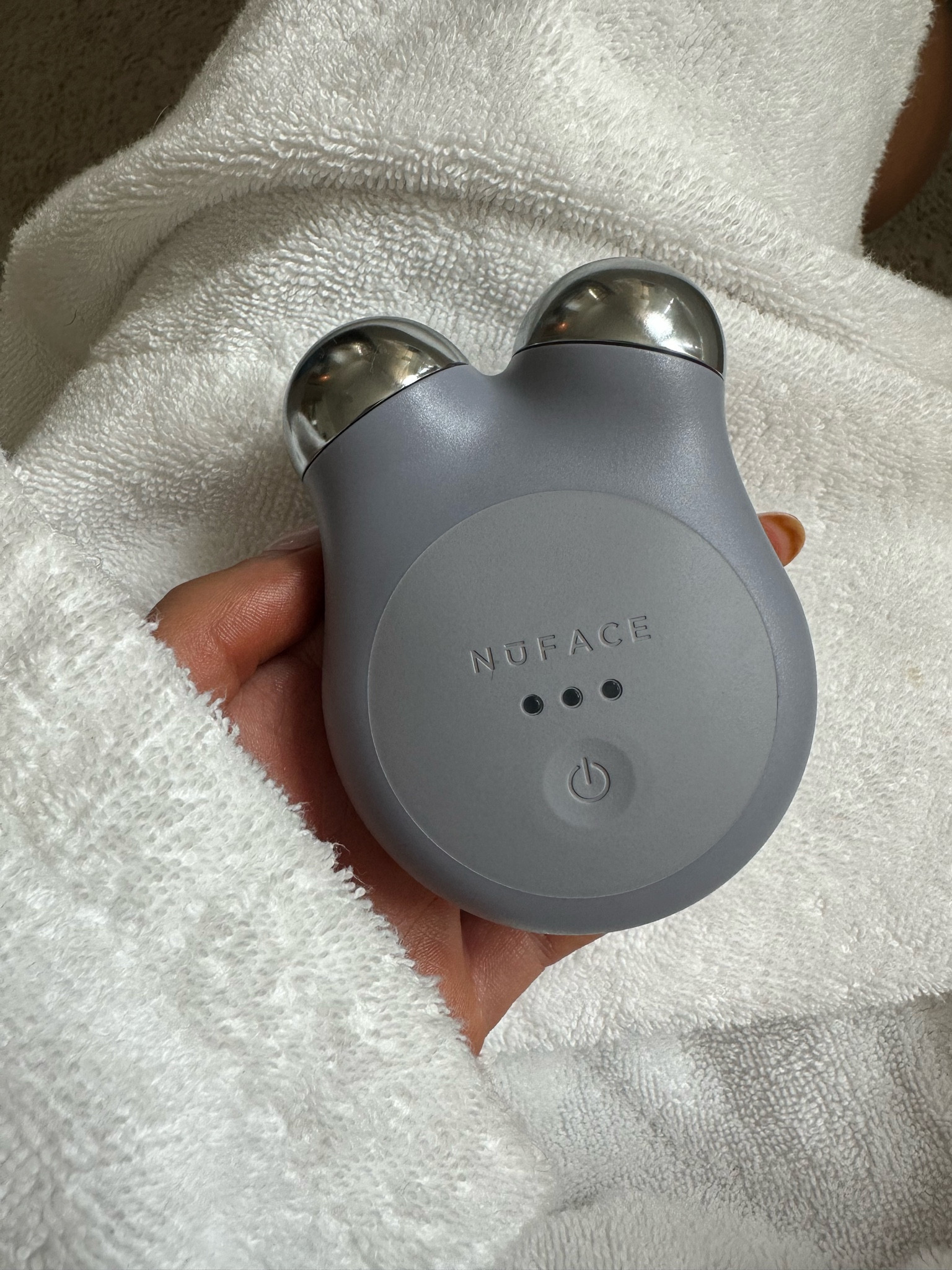 This makes my face look like I just got a facial / Botox it’s incredible!! I don’t know what I was doing before getting this, it’s SO good 🤍✨ #skincare #facelift #healthyskin 

#LTKbeauty #LTKxNSale #LTKFind