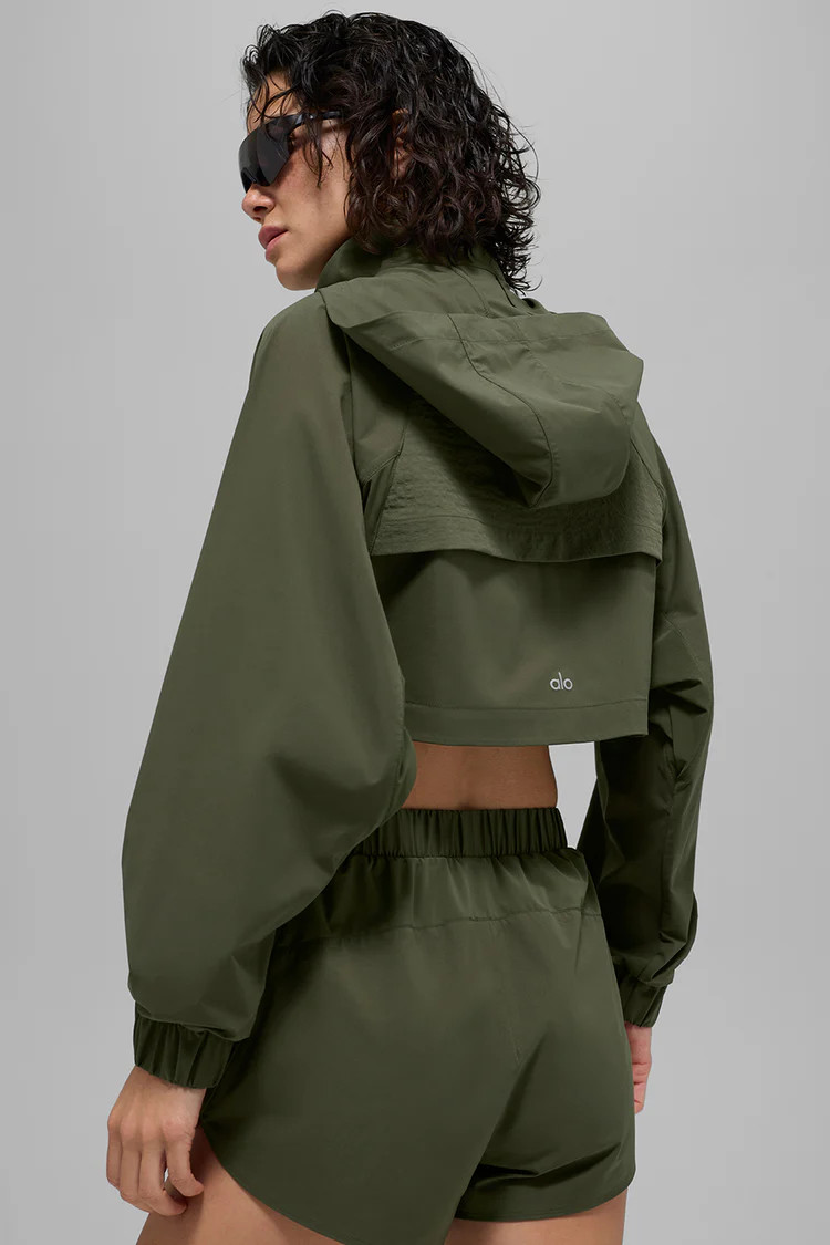 Cropped Playmaker Jacket - Green Olive | Alo Yoga (US)