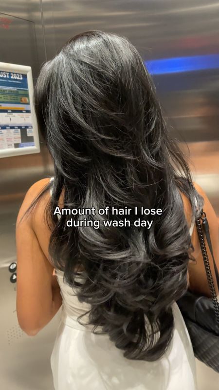 Amount of Hair I Lose During Wash Day ✨

#LTKVideo #LTKbeauty #LTKfindsunder100