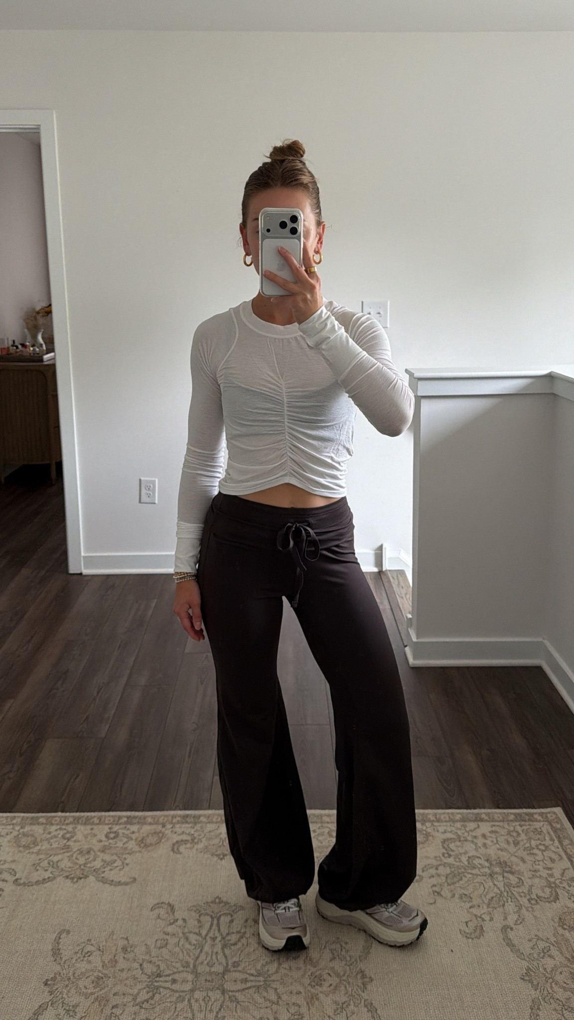 9/11/26 Cozy Loungewear Outfit of the Day 🤎

Today’s cozy loungewear outfit + basically everything I want to live in right now 🤎 Wearing my Free People Movement bubble pants in this dark brown — genuinely one of my favorite things I own — with the matching brown sports bra + white long sleeve.

Finished with my favorite Aritzia TNA socks + HOKA sneakers. Wearing an XS in everything for reference! Linking the full look here ✨

#LTKActive #LTKootd #LTKSeasonal