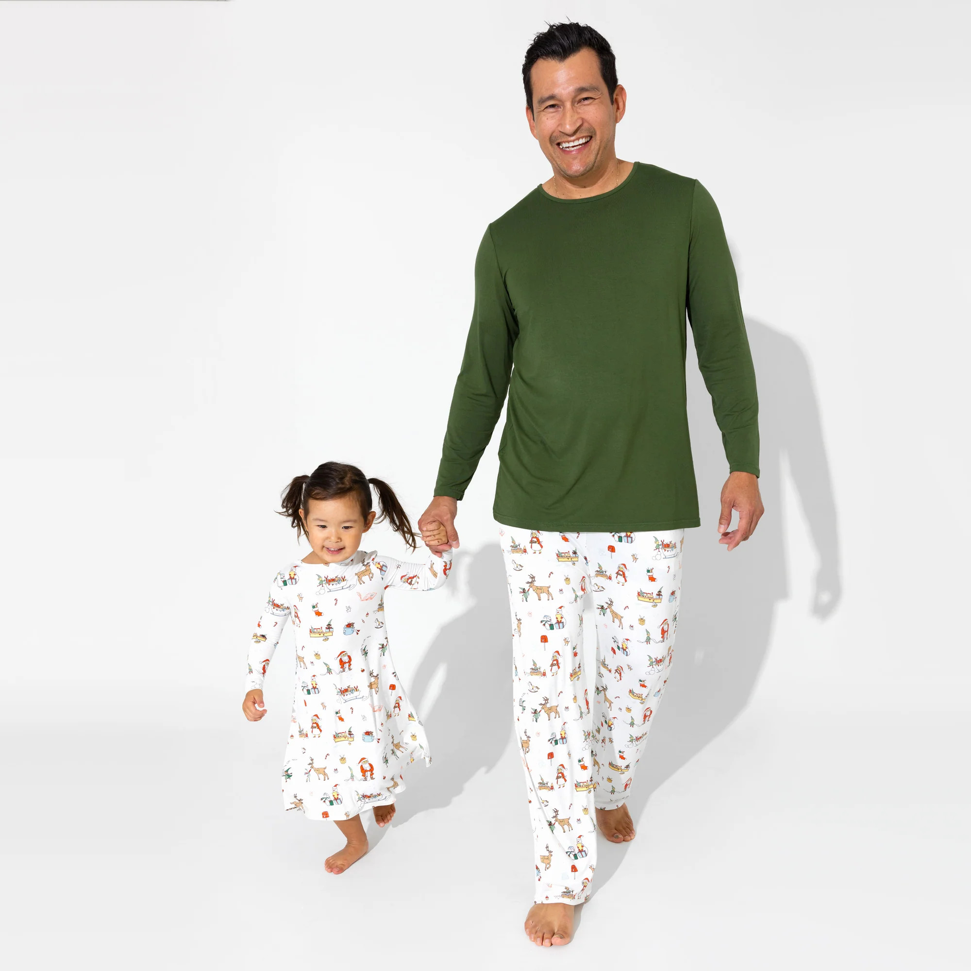 Santa's Workshop Bamboo Men's Pajama Set | Bellabu Bear