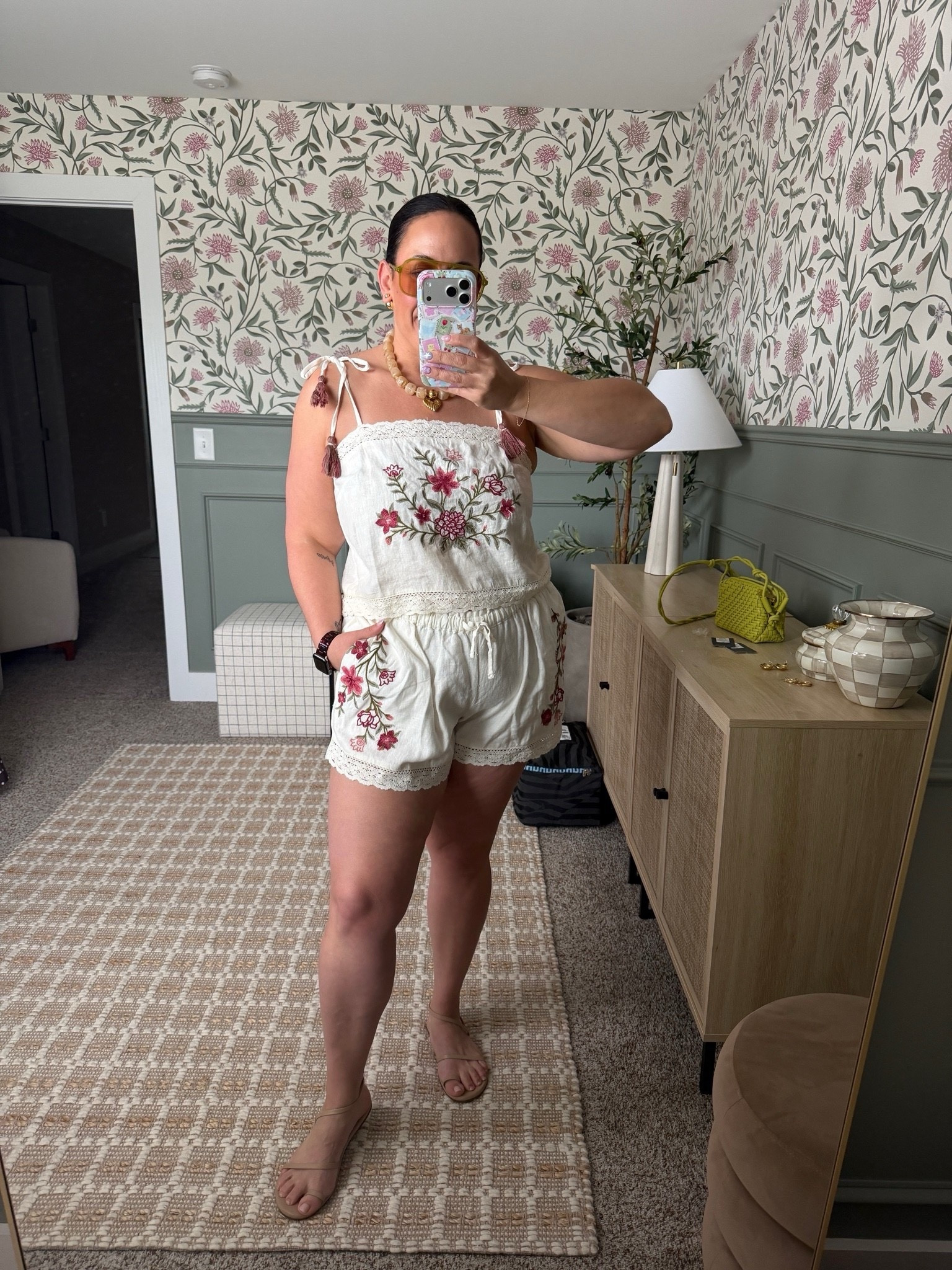 @Target  OOTD for the midsize mom size medium on top & large on bottoms perfect summer outfit

#LTKootd #LTKMidsize #LTKSaleAlert