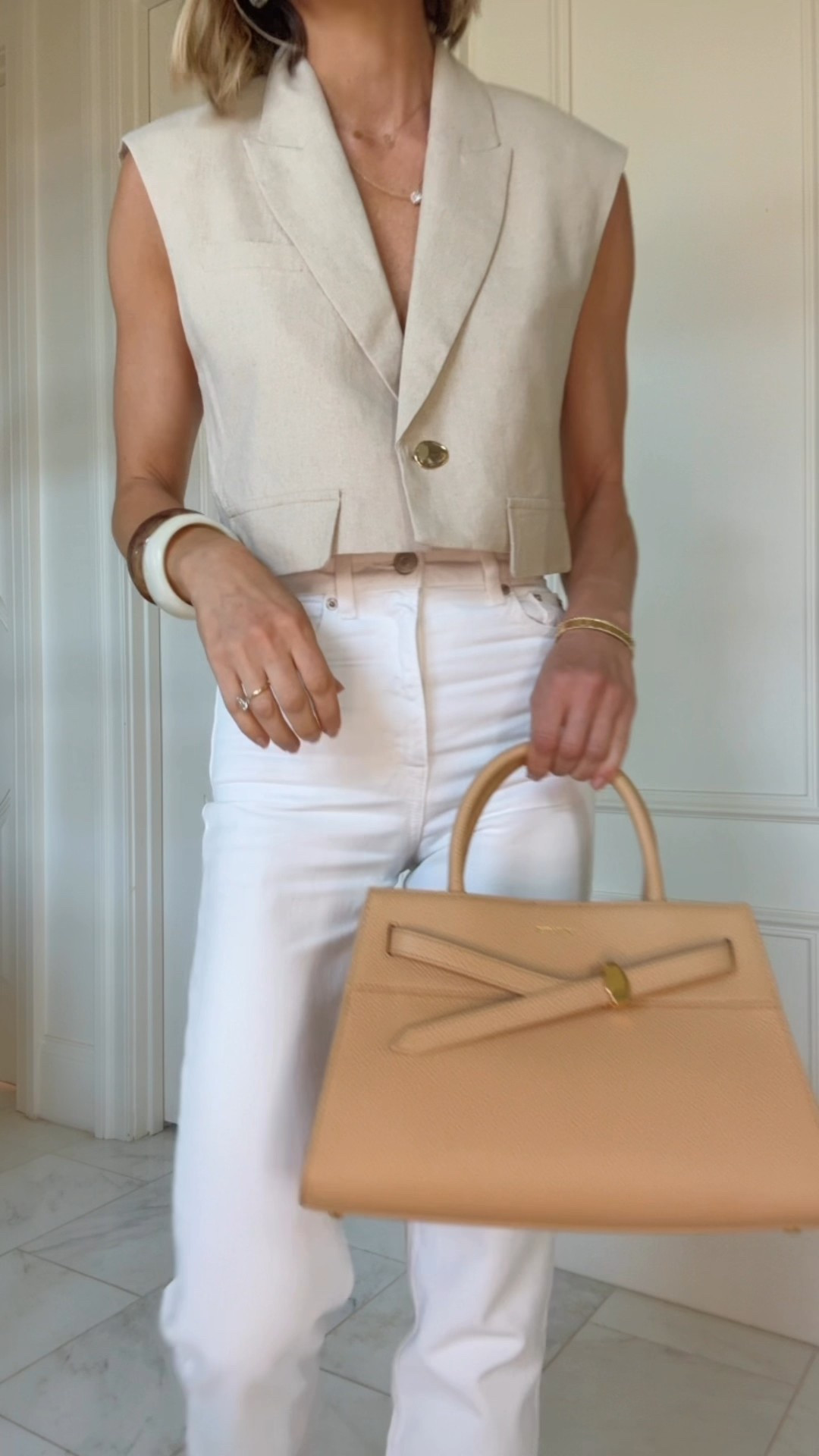 Summer date night outfit. I'm wearing size 4 in jeans and size xs in my vest. 