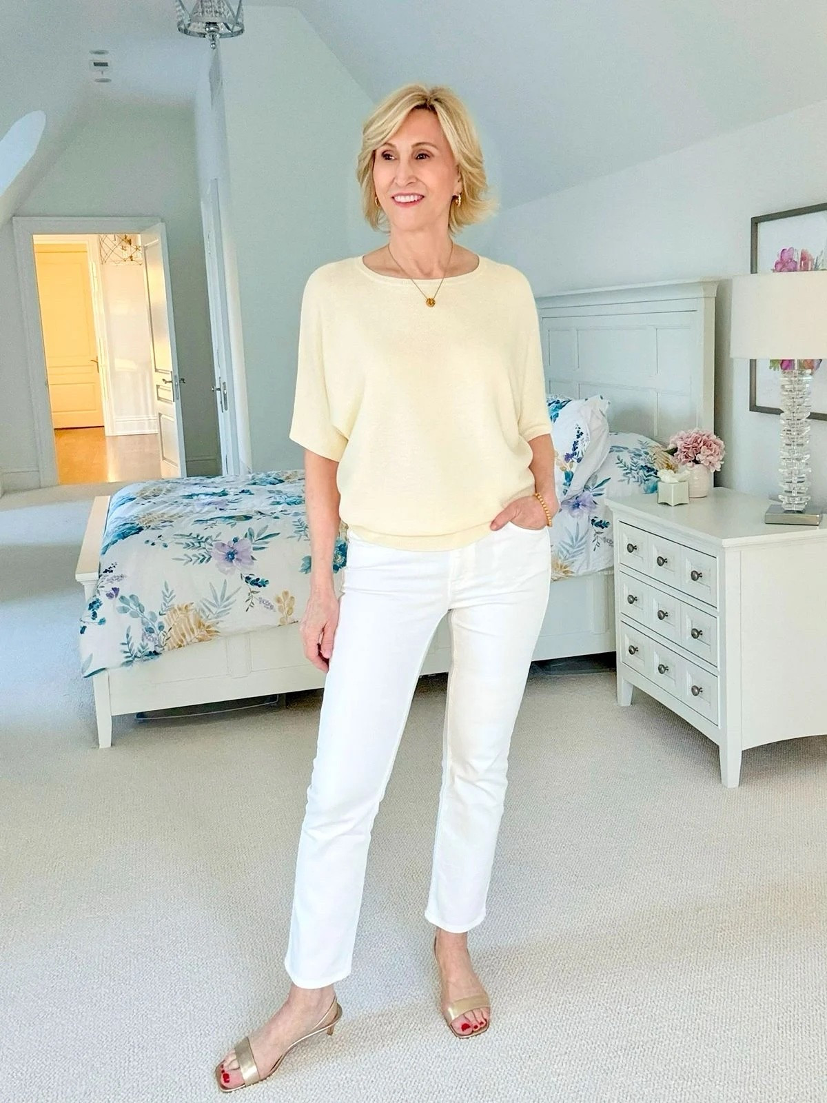 I love a soft pop of yellow for a little mood boost 💛✨ I paired this easy drop-shoulder sweater with my favourite white skinny jeans and finished it off with gold sandals for a simple, polished look that still feels relaxed.

Perfect for those days when you want to look put together without trying too hard! ☀️

#LTKOver40 #LTKSeasonal #LTKootd