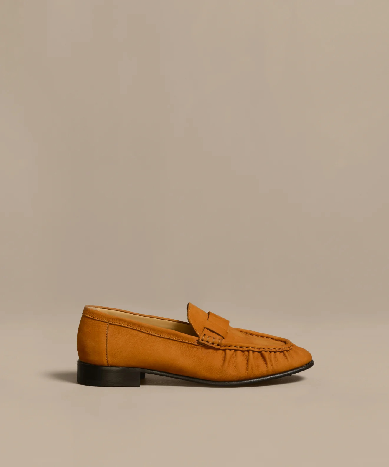 Nubuck Dylan Loafer | Jenni Kayne