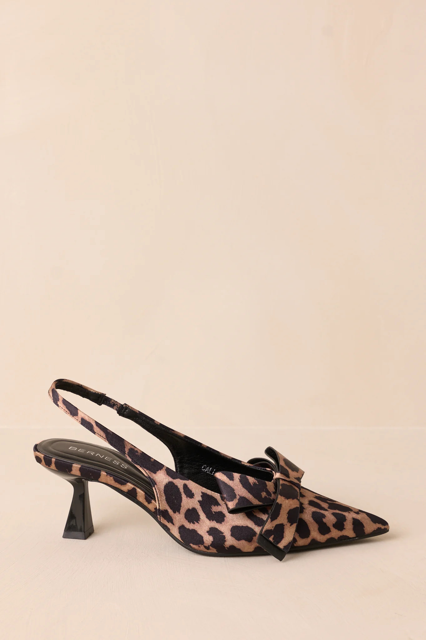 Dreamy Gleam Leopard Print Slingback Kitten Heels | Red Dress