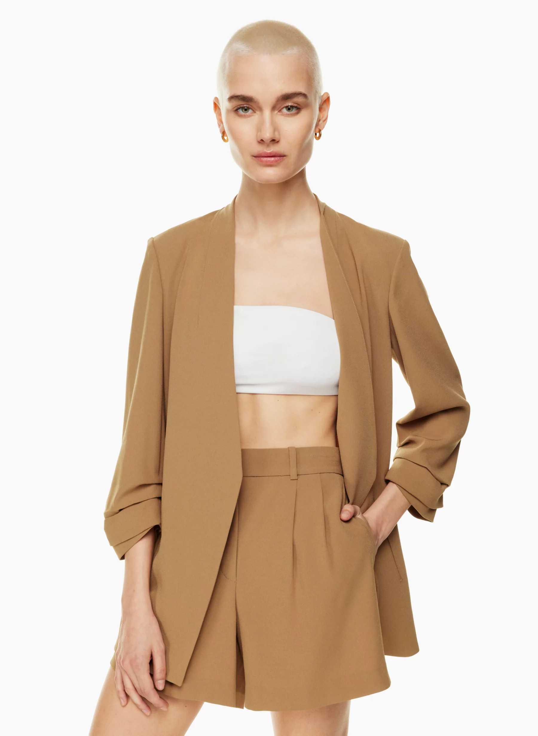 POWER HIP BLAZER | Aritzia