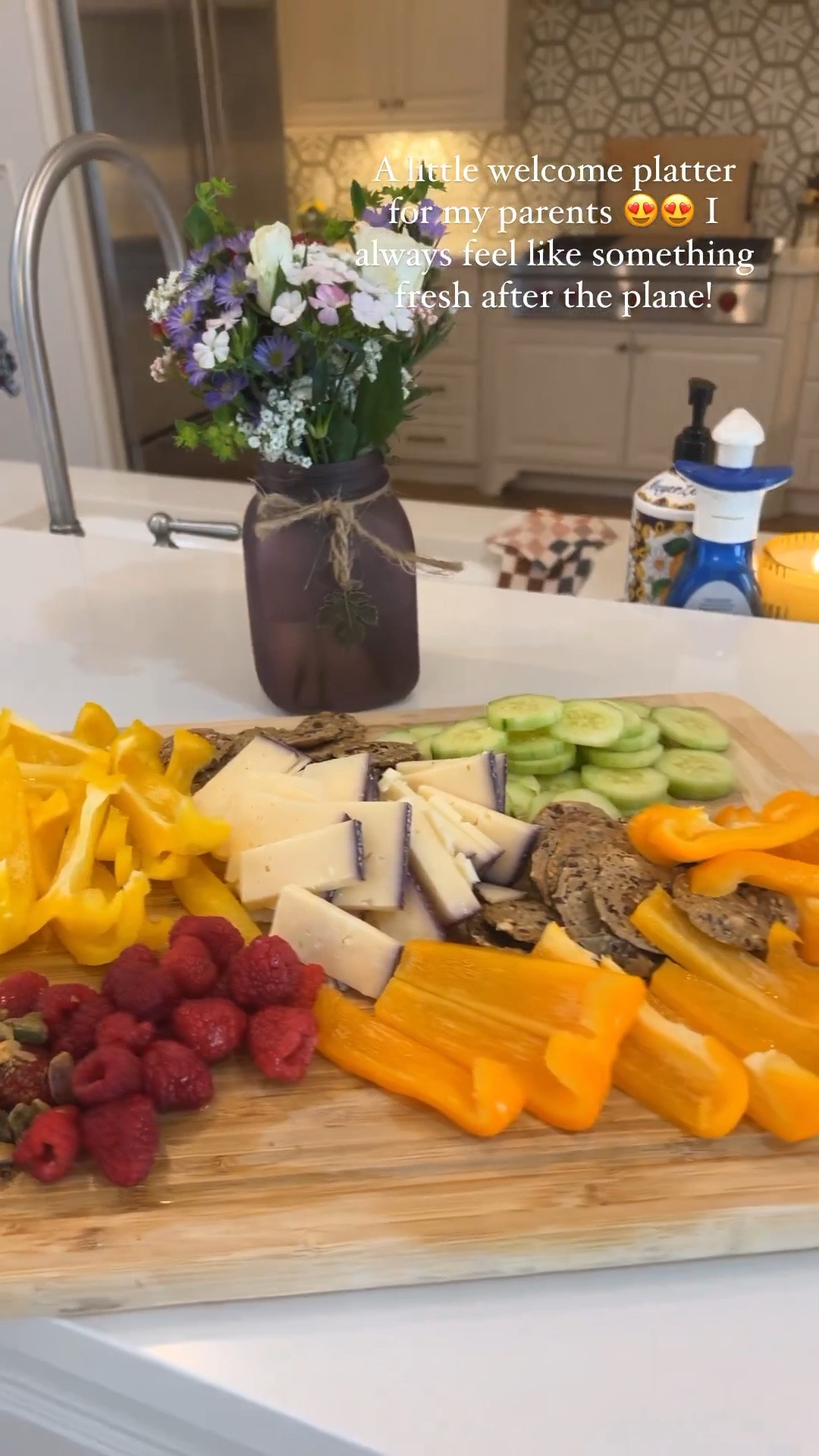 My parents are flying into town and I cannot wait! This fresh tray is perfect for guests hopping off an airplane. I linked a charcuterie board! 

cheese board l charcuterie board l planning l hosting l home l kitchen l guests