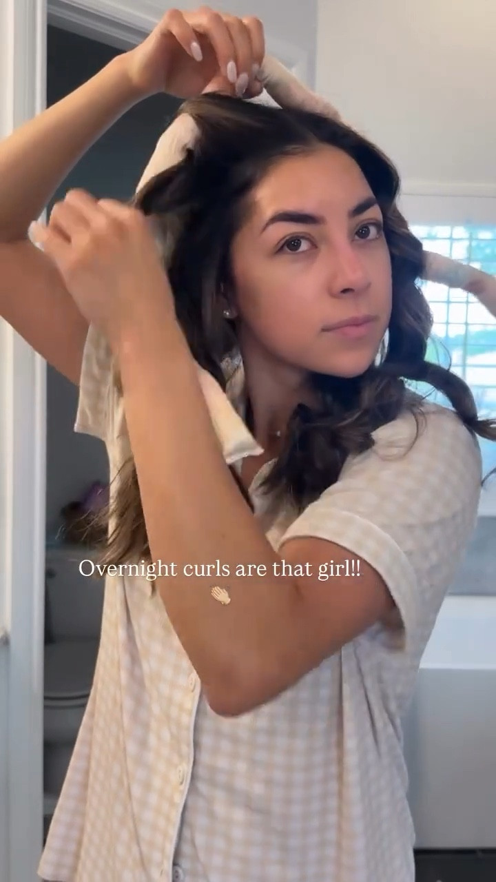 Overnight curls are the best! 👏🏼

#LTKgrwm #LTKselfcare #LTKBeauty
