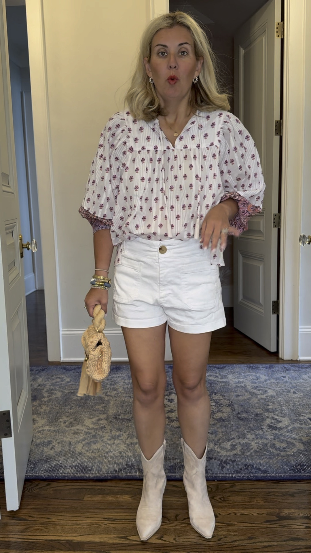 Country concert or just a cute day date- ready to go!

Small top
29 shorts
8 boots


#LTKSeasonal #LTKShoeCrush #LTKStyleTip