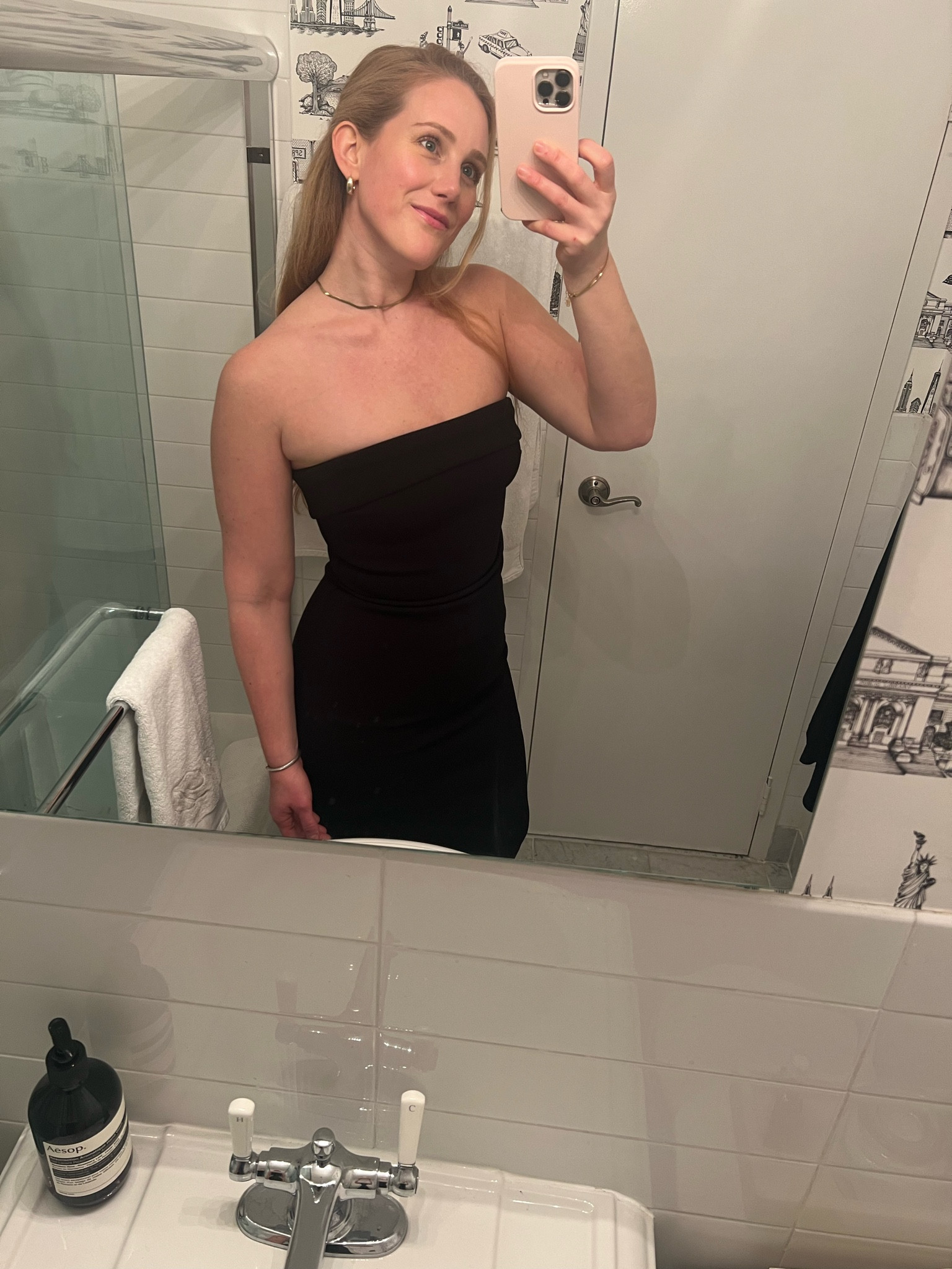 newest little black dress 

#LTKstyletip #LTKparties #LTKhome