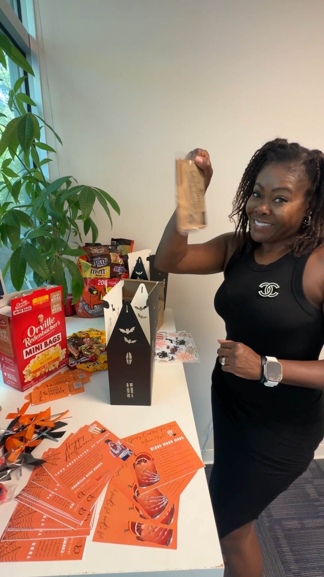 A fun little Halloween themed movie night pop-by for my clients! 👻

- Karentology Haunted houses 
- Gummy eyeballs 
- Mini flashlight 
- Candy 
- Popcorn 
- Custom tissue paper with logo 
- Card with a spooky Halloween drink recipe 
- Movie ticket with a QR code to Halloween movies & where to stream! 


Comment “Halloween” to receive a digital link to my Halloween movie guide! 🎃

Items can be found in my Amazon Storefront or LTK! 🔗

#charleston #charlestonrealtor #Pinterest #halloweenpinterest 

#LTKHoliday #LTKHalloween