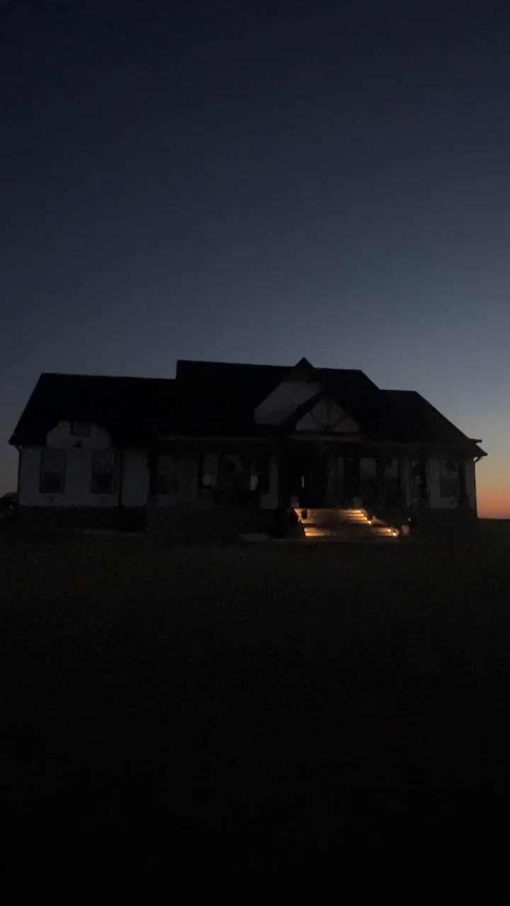 She’s looking good with her first year of lights! 😍🤌🏻