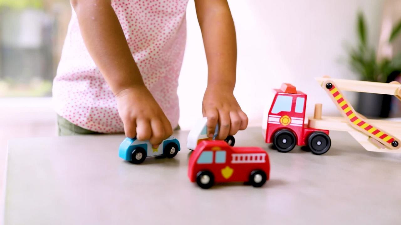 Melissa & Doug Wooden Emergency Vehicle Carrier Truck With 1 Truck and 4 Rescue Vehicles | Walmart (US)