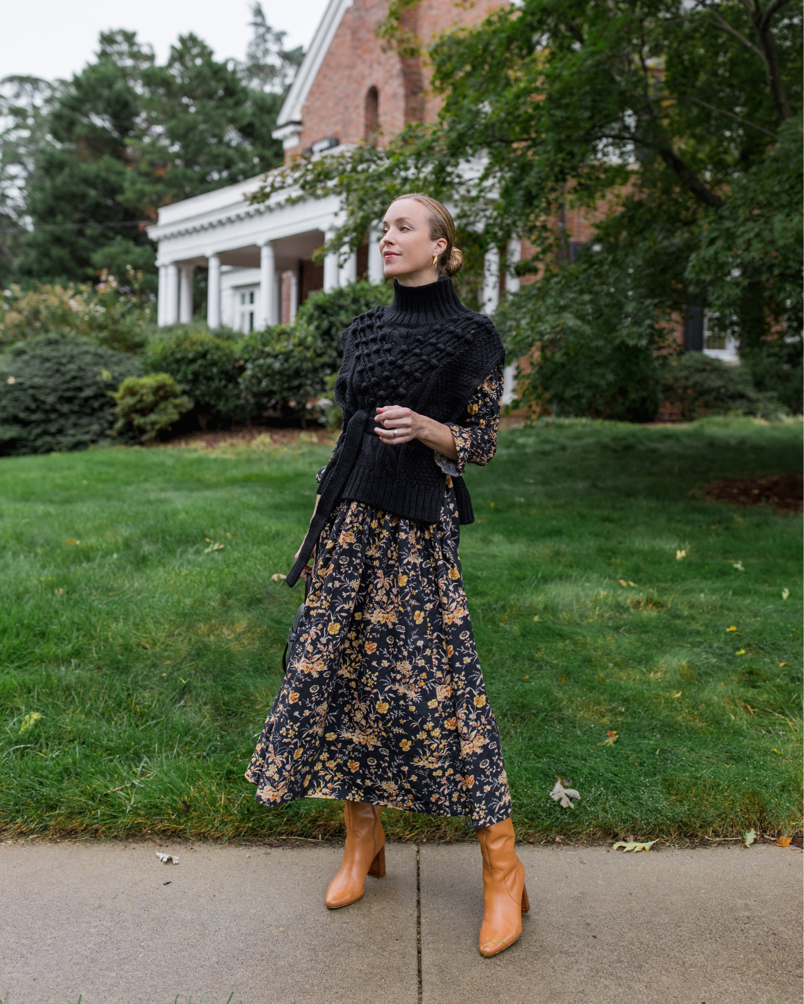Favorite looks from Octobers past 🍂 Linking as many in-stock pieces from these fall outfits as I can here!

#fallstyle #falloutfits #falloutfitinspo #octoberoutfits #falldress #fallskirt #falloutfitideas 

#LTKSeasonal