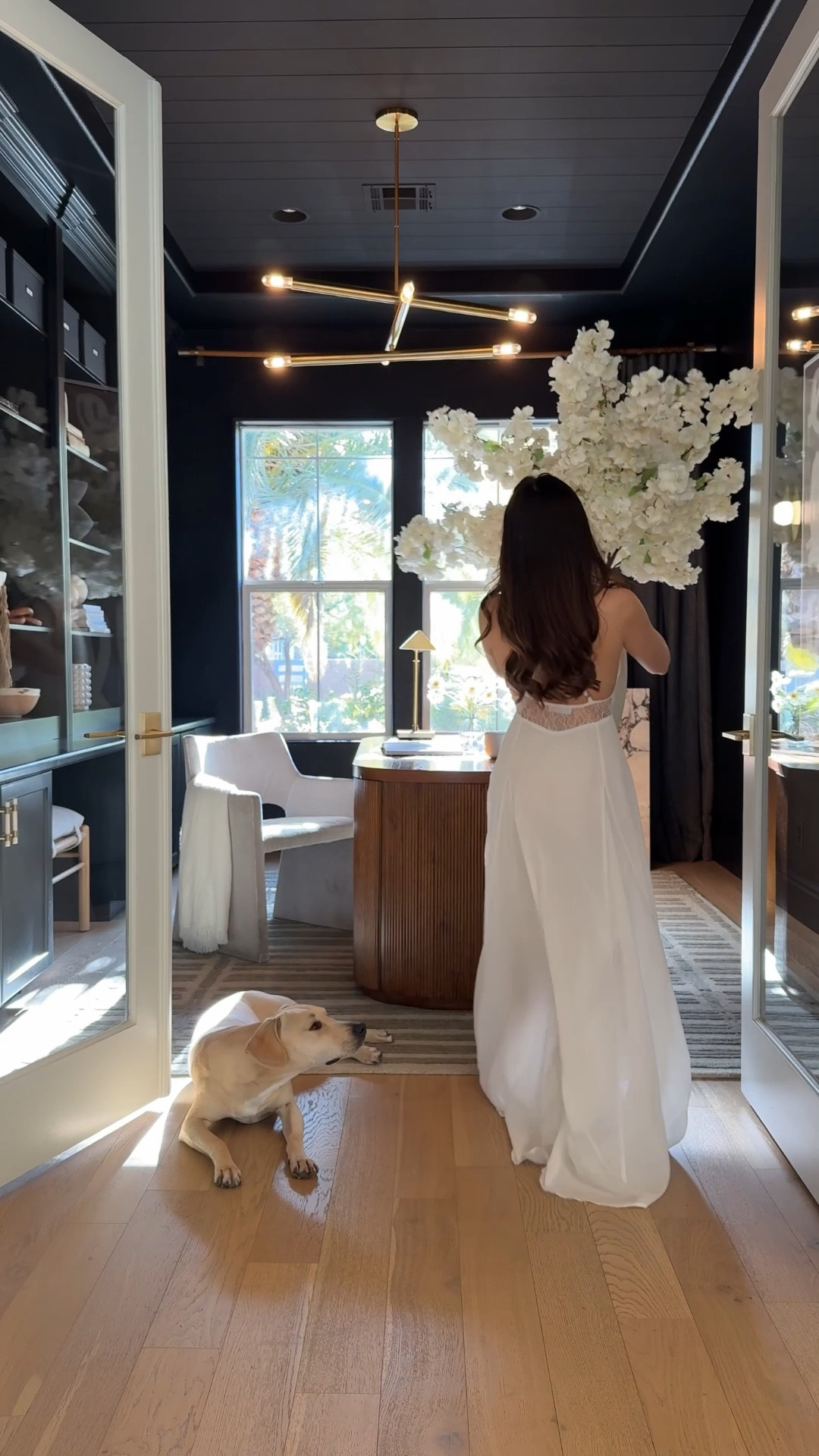 White blooms in a black room

#LTKdayinmylife #LTKHome #LTKmomlife