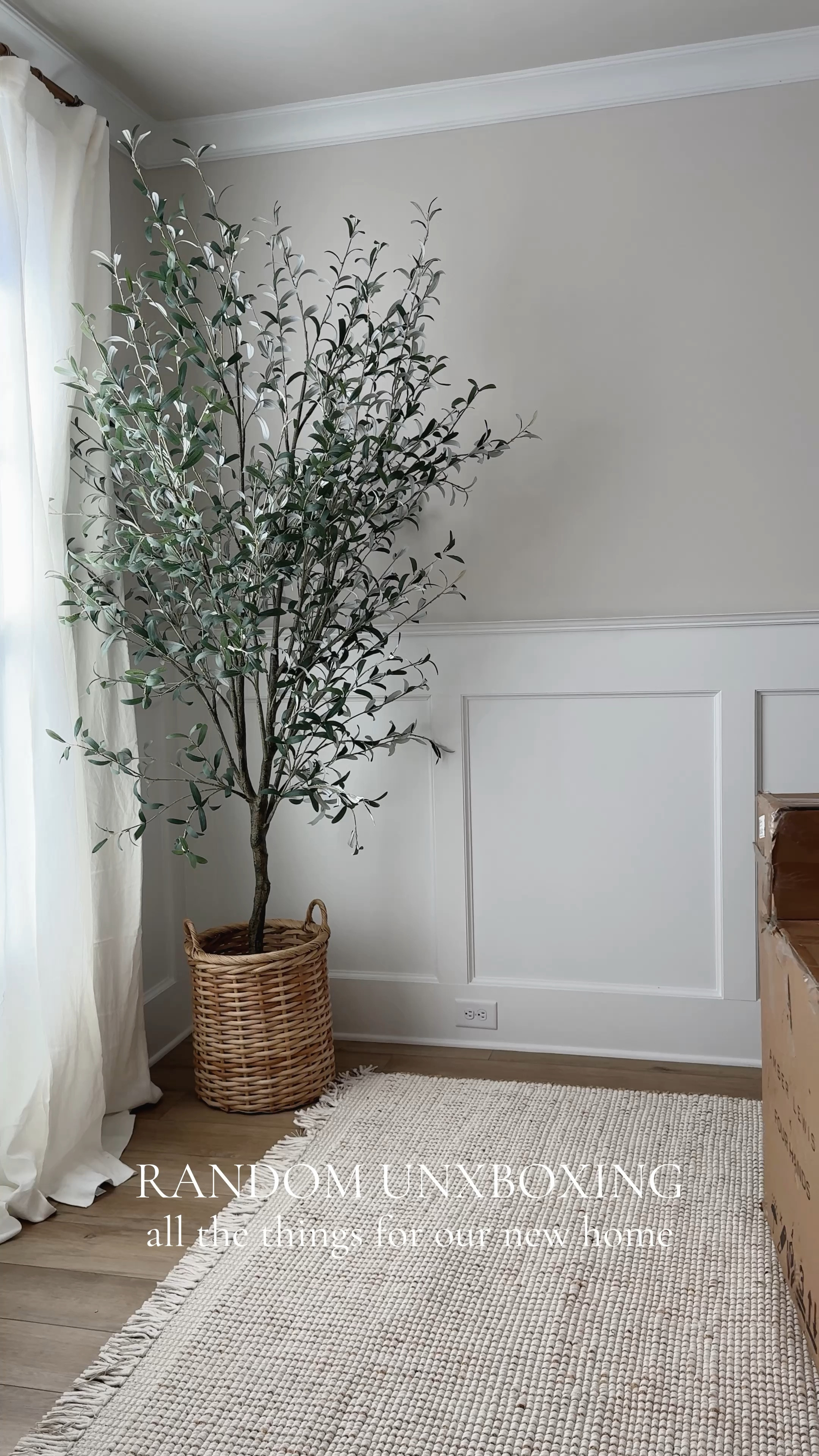 Random unboxing for all the things in our home! Items including some new office finds, my frame tv, as well as some stunning linen shades. So excited to style these items and curate my office look.

Home finds, new home inspo, aesthetic home, unboxing, neutral office, frame tv, Samsung, Pottery Barn style, fall home, neutral area rug, Rugs USA, woven basket, Amber Lewis x Four Hands, office chair, Magnolia, neutral decor, Two Pages, linen shades, creamy whites, cozy pajamas, Aeries, holiday pajamas, Target style, seasonal favorites, shop the look!

#LTKHome #LTKStyleTip #LTKSeasonal