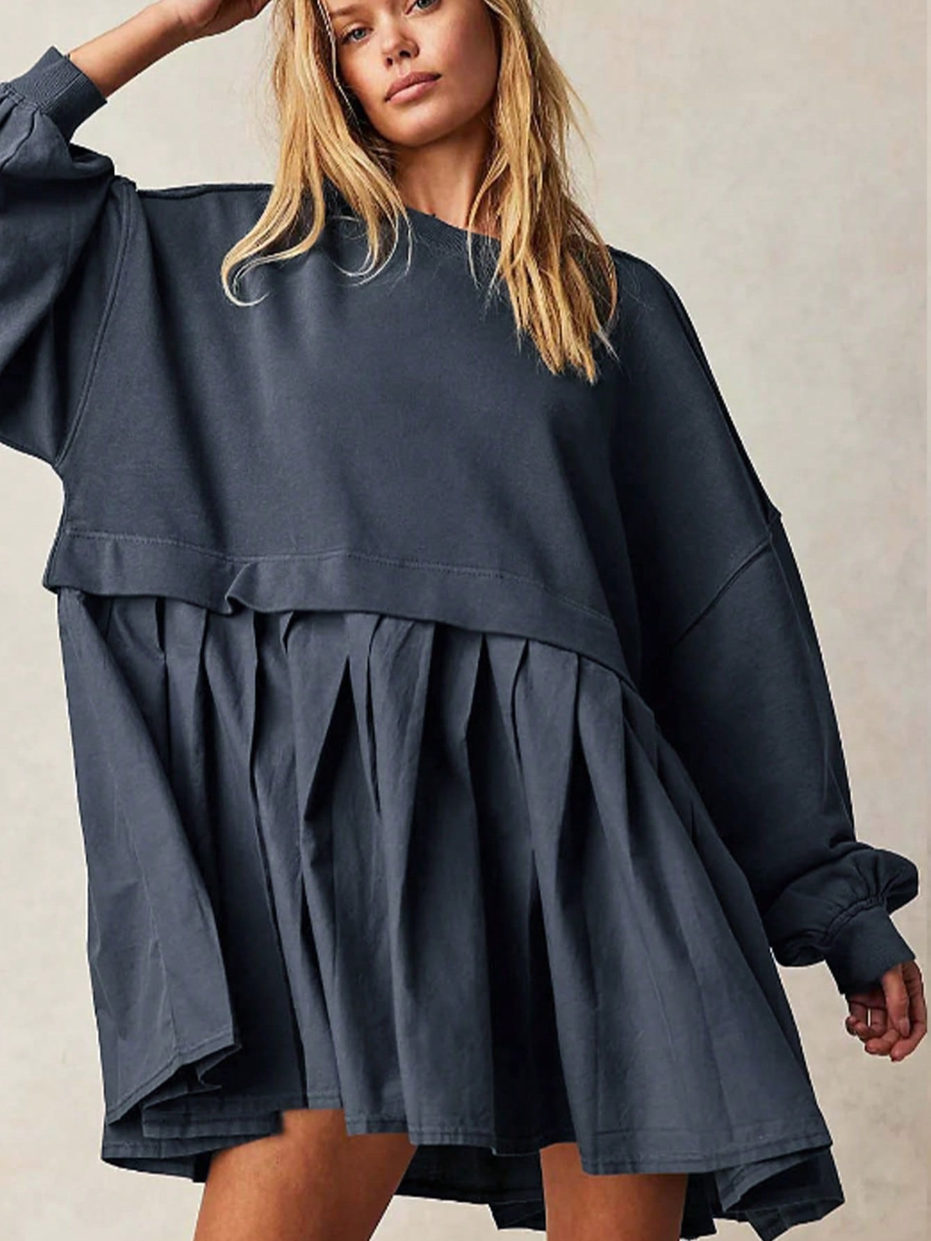 TrendsWomen's Autumn/Winter Round Neck Pullover Long Sleeve Sports Dress Pleated Patchwork Sweats... | SHEIN