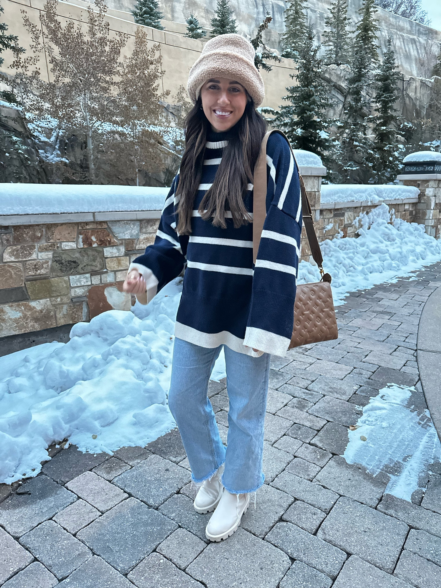 This oversized turtleneck sweater is so cozy! The sleeves are also really roomy and comfortable.

Top: small
Jeans: 26
Shoes: 8

#LTKtravel #LTKSeasonal #LTKHoliday