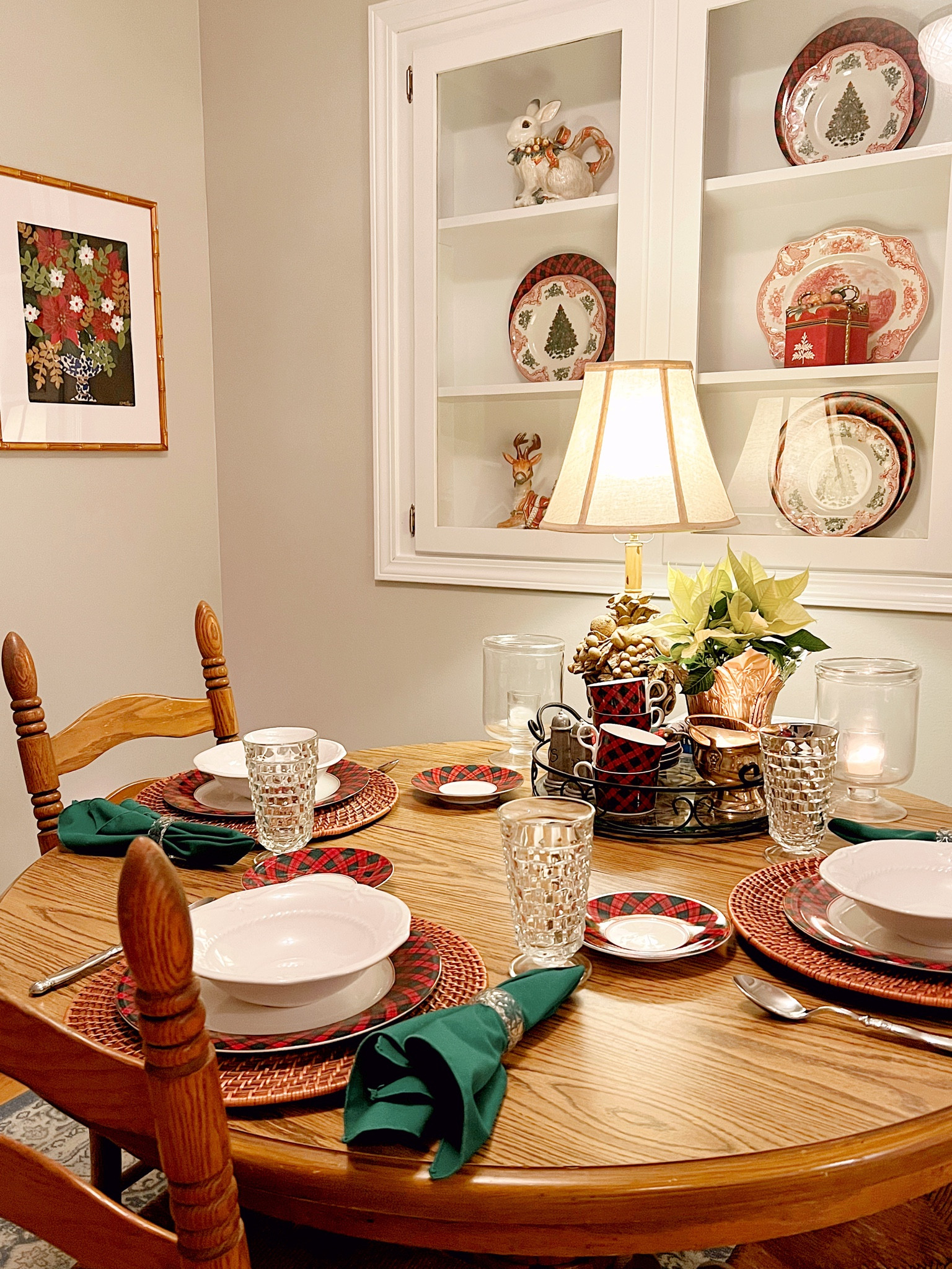 Breakfast table views! This is my casual dining area where my friends and I share most of our meals at my house. We recently had @halfbakedharvest ‘s yummy potato soup on a cold December night, and it was just right. I love the art hanging in the corner from @kelseymillerstudios ! It’s painting of poinsettias in a chinoiserie vase…perfect for my home at Christmas time! Kelsey is ultra talented! Check her out!

#christmasdecor #breakfasttable #holidayhome #tabletopdecor #sundaysupper #christmastable #breakfastnook #LTKSeasonal #homebody #antiques #vintagestyle #tartan #blueandwhitehome #cottagecore #cozycore #classichome #tradwithatwist #homeandgardenig #spotmycottage #adwellingtoremember #myballardstyle #layeredhome #collectedhome #candlelit #seasonsofhome #homesweethome  #curatednotdecorated #curatedhome #cozyseason 

#LTKHoliday