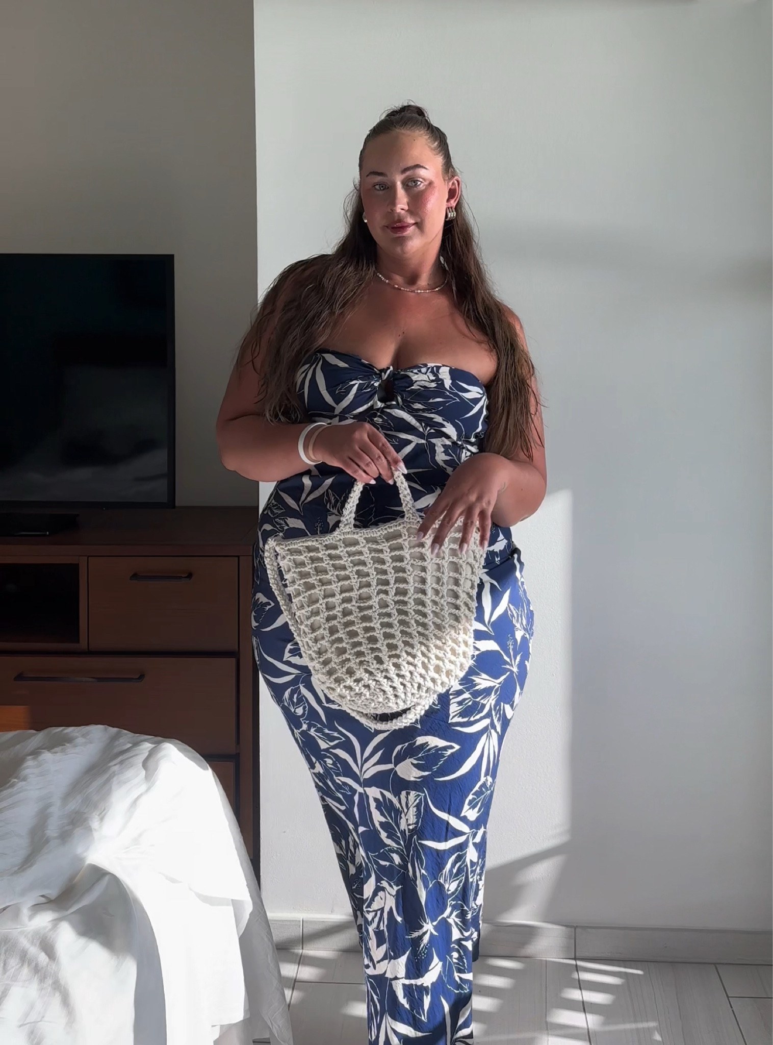 Wearing xl tall 💙

Vacation Outfit, resort wear, Abercrombie vacation dress, plus size dresses

#LTKPlusSize #LTKTravel #LTKFindsUnder100