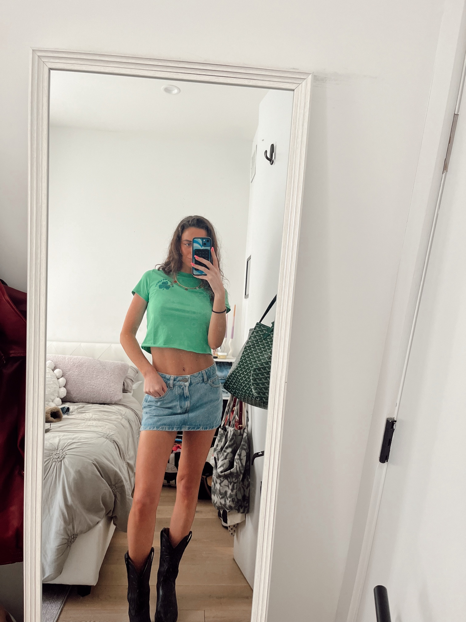 St Patrick’s day fittttt - lol at the shirt being from the little boys section in target 

#LTKfindsunder50 #LTKstyletip #LTKSeasonal