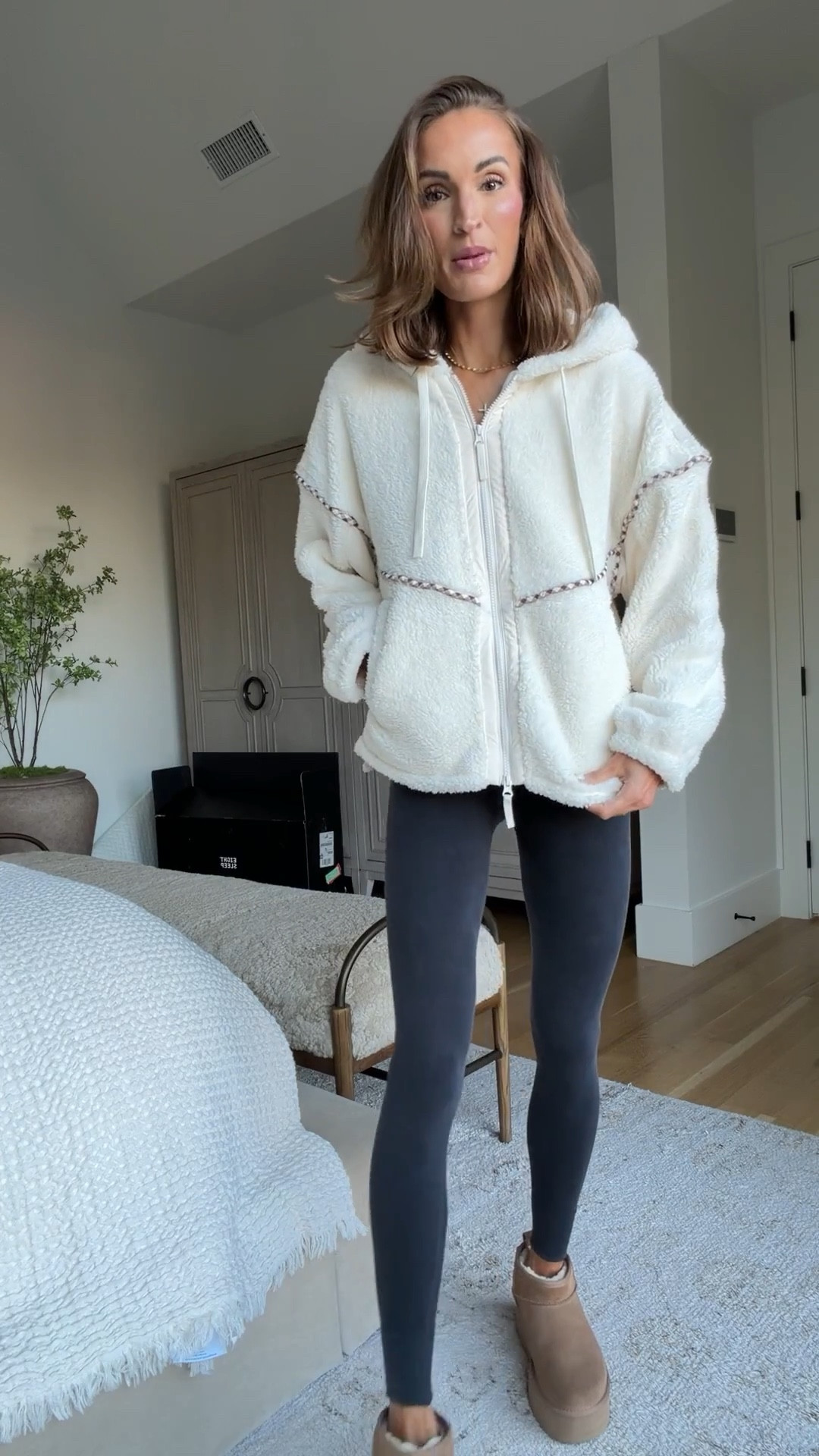 target’s new arrivals are SO good rn! 😍


athleisure 
mom outfit 
winter outfit 
apres ski 

#LTKootd #LTKFindsUnder50