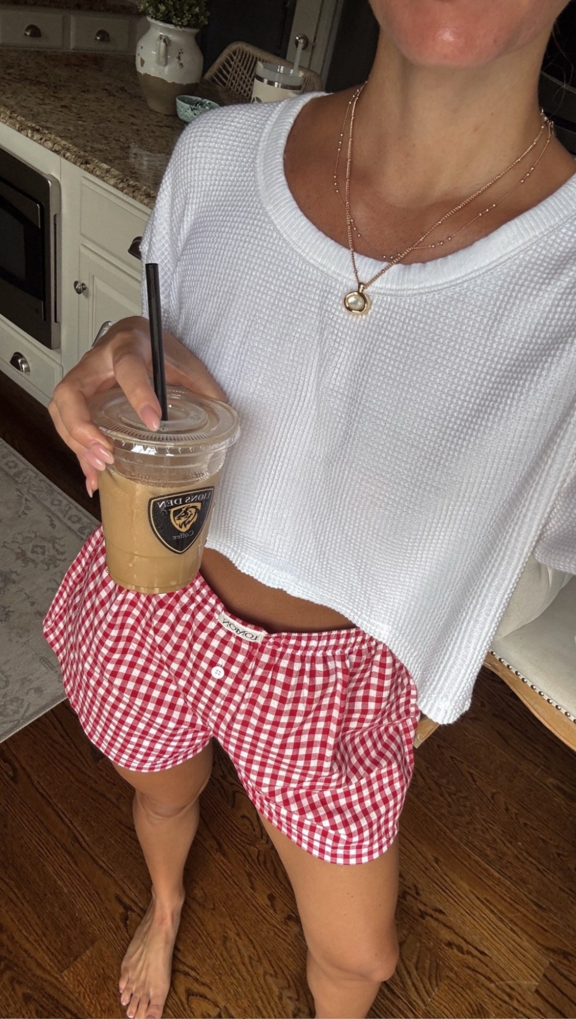 This outfit on repeat ❤️🤍

Boxer outfit, red gingham, Amazon find, Amazon fashion, aerie tee, wfh fit, loungewear



#LTKFindsUnder50 #LTKStyleTip