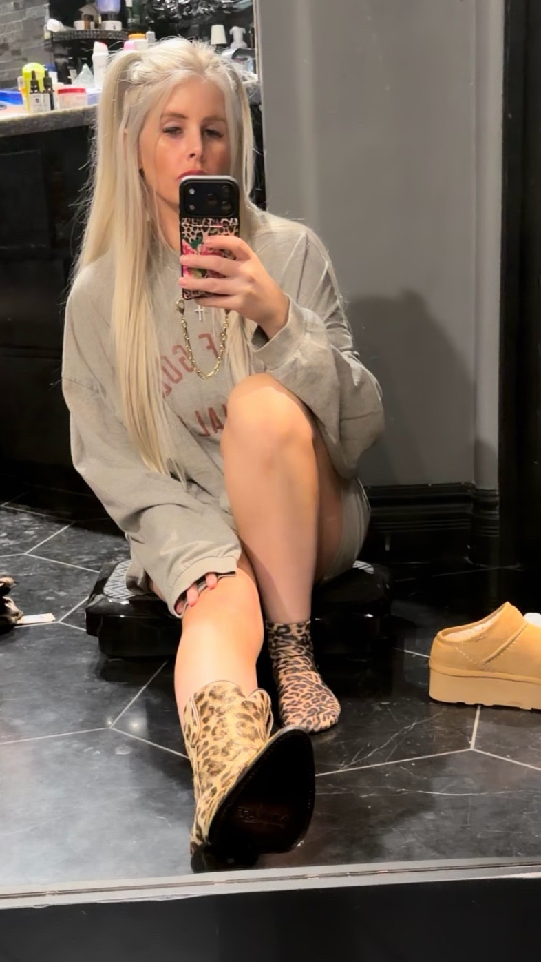 Boots!! 🐆👢
Easter = holidays, which = sales 