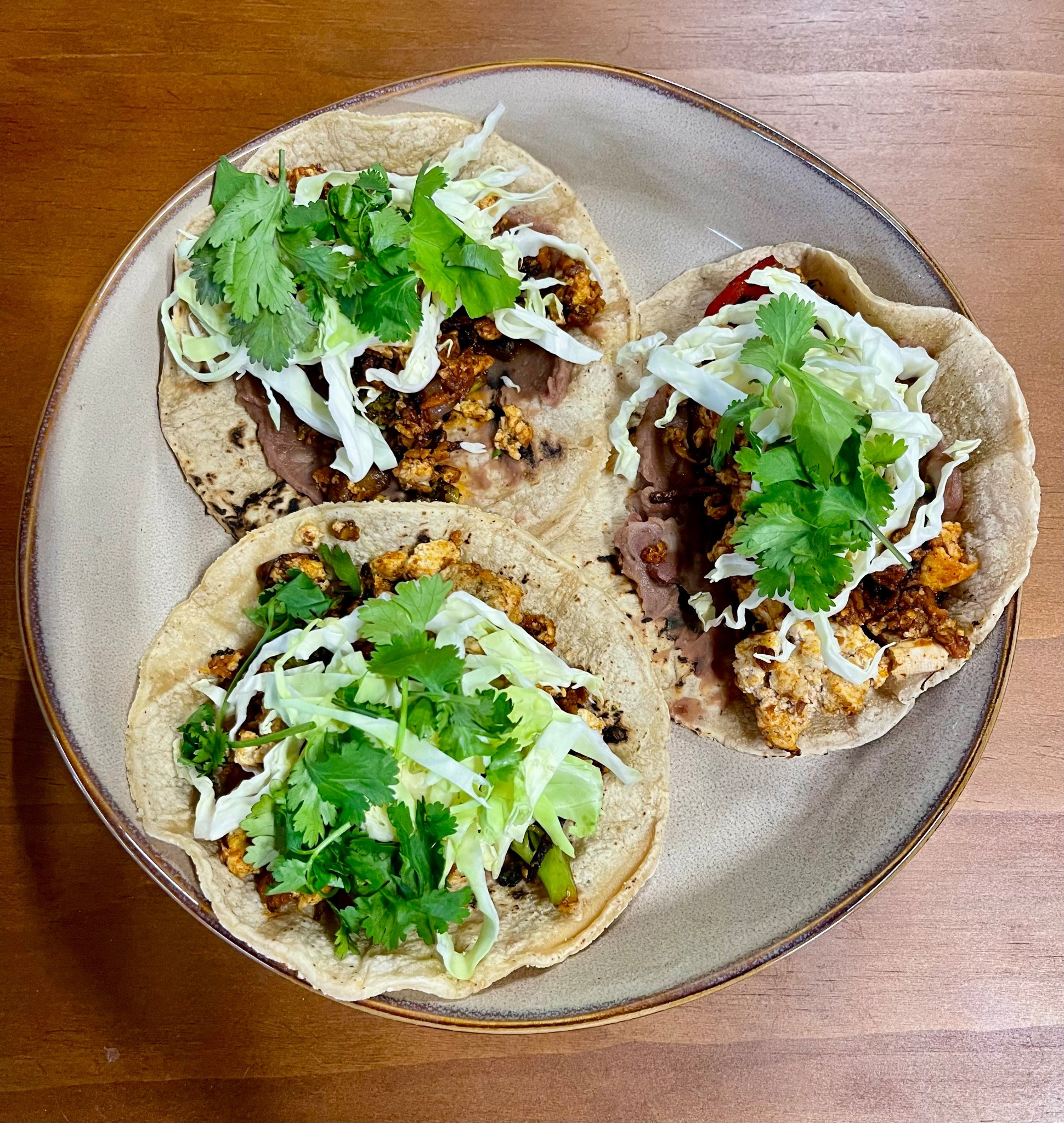 This salad bowl style plate is perfect for any meal.  These tacos are filled with so many toppings. This comes in a pack of 6, is wide, glazed and a stunning brown color. 

#LTKFamily #LTKFindsUnder100 #LTKHome